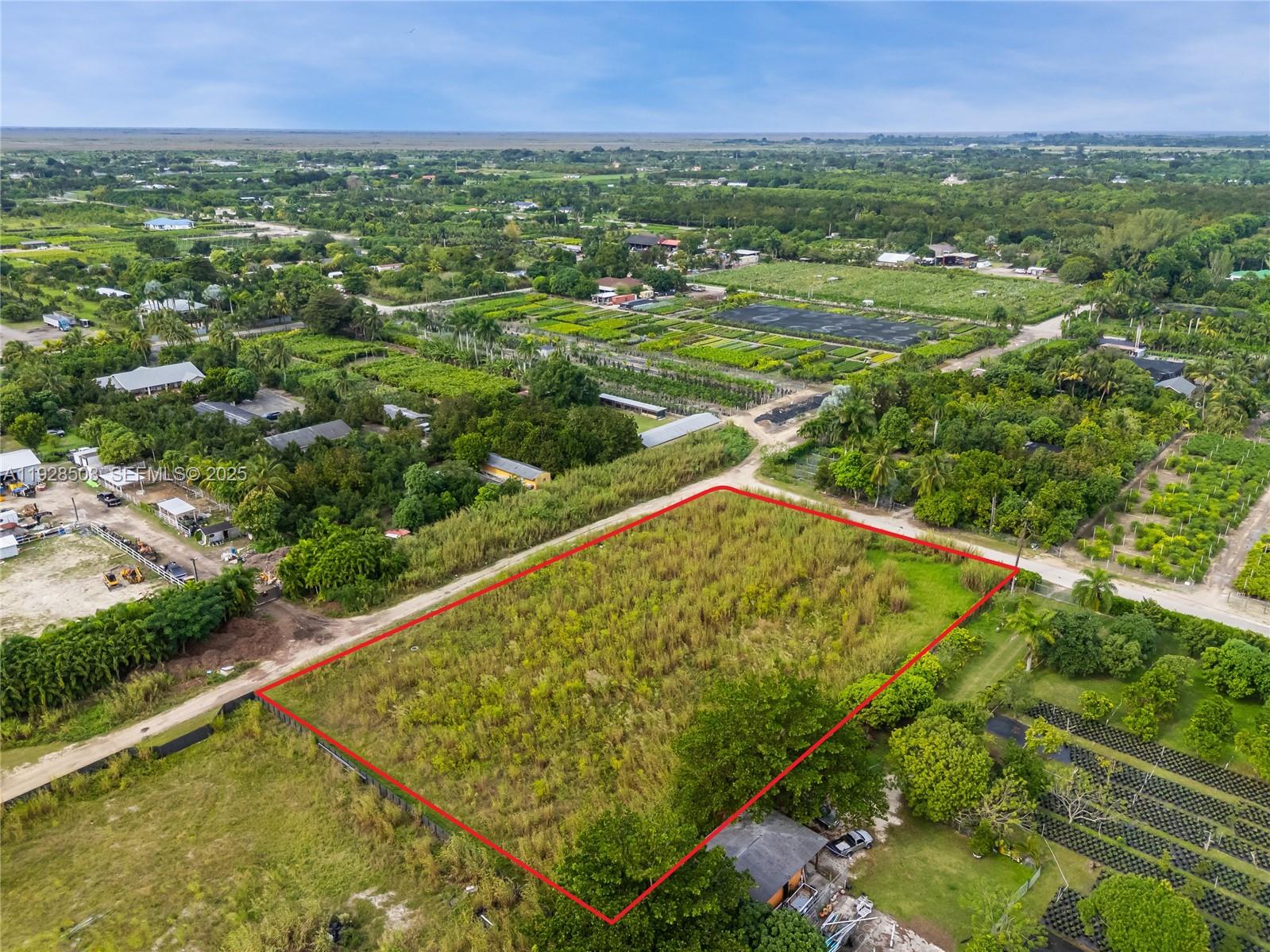 REDLAND 1.33 VACANT LAND - Land
