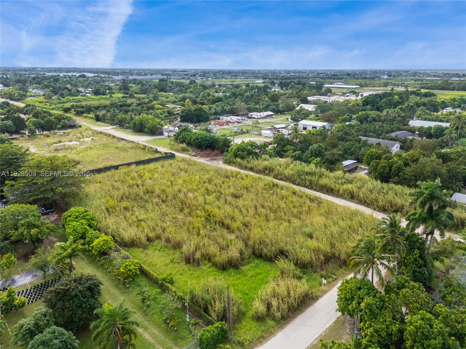 REDLAND 1.33 VACANT LAND - Land