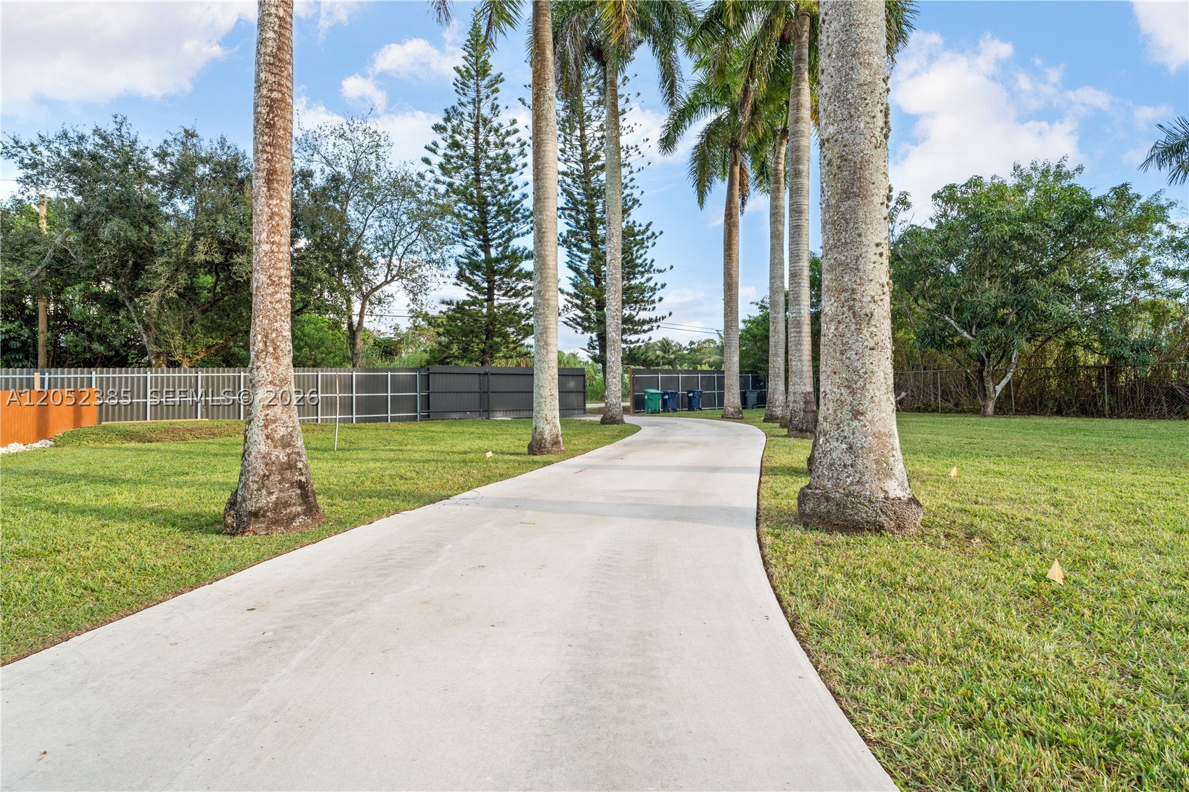 ACRES ESTATES - Residential