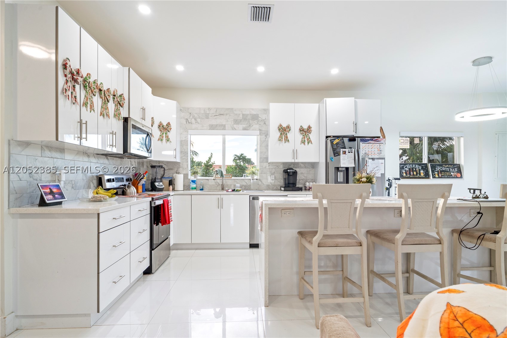 ACRES ESTATES - Residential