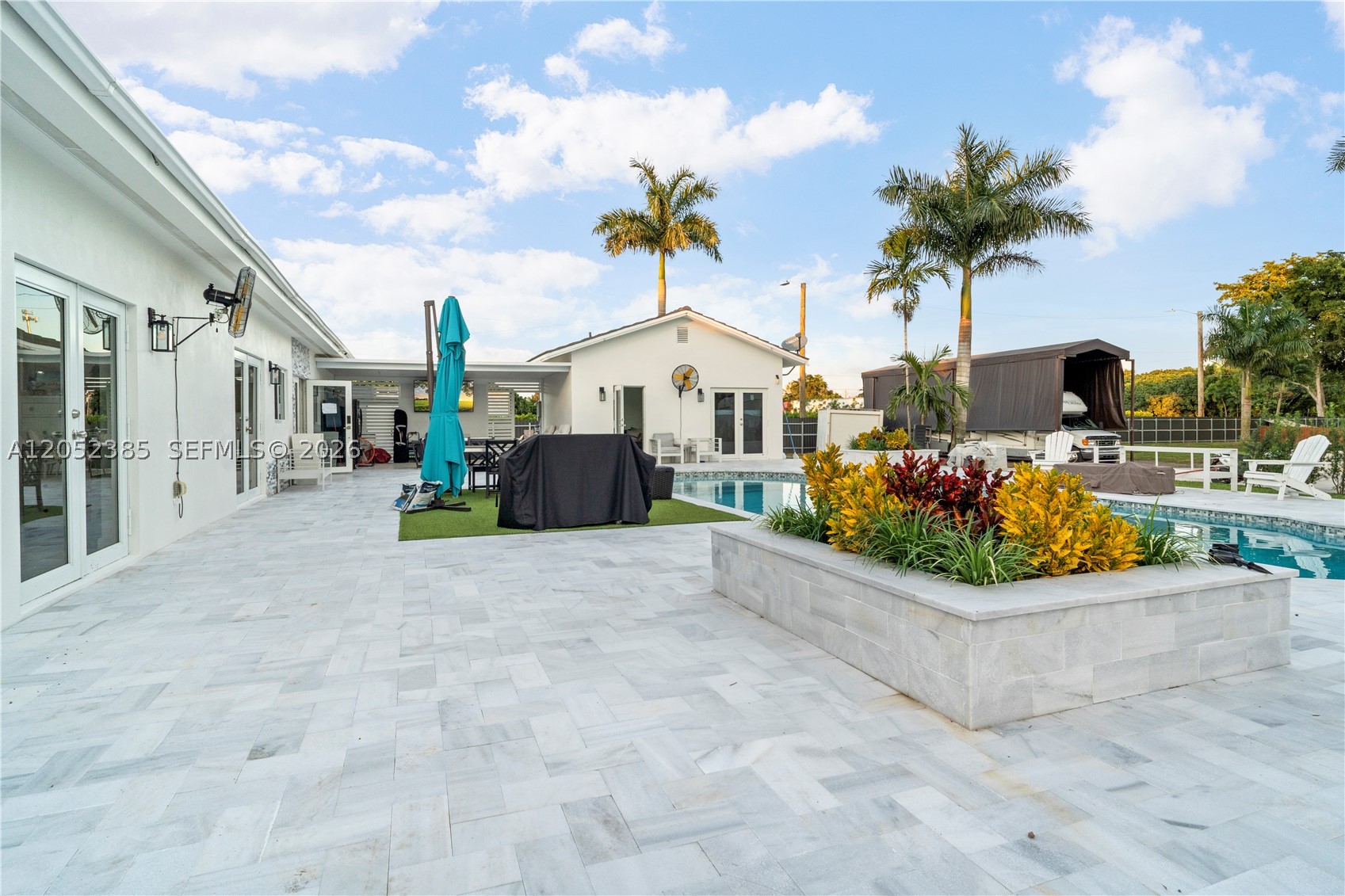 ACRES ESTATES - Residential