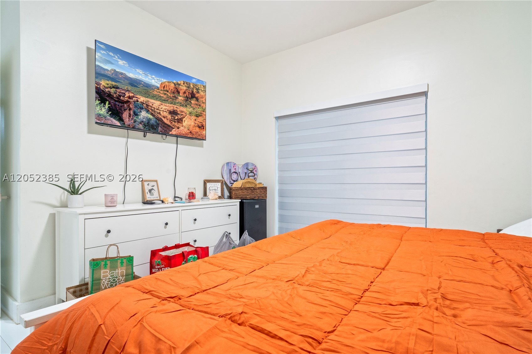 ACRES ESTATES - Residential