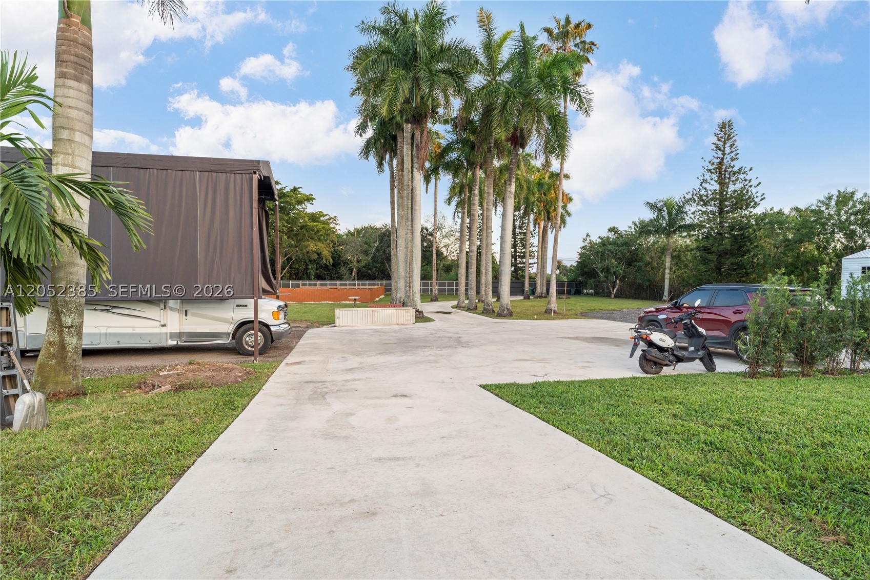ACRES ESTATES - Residential