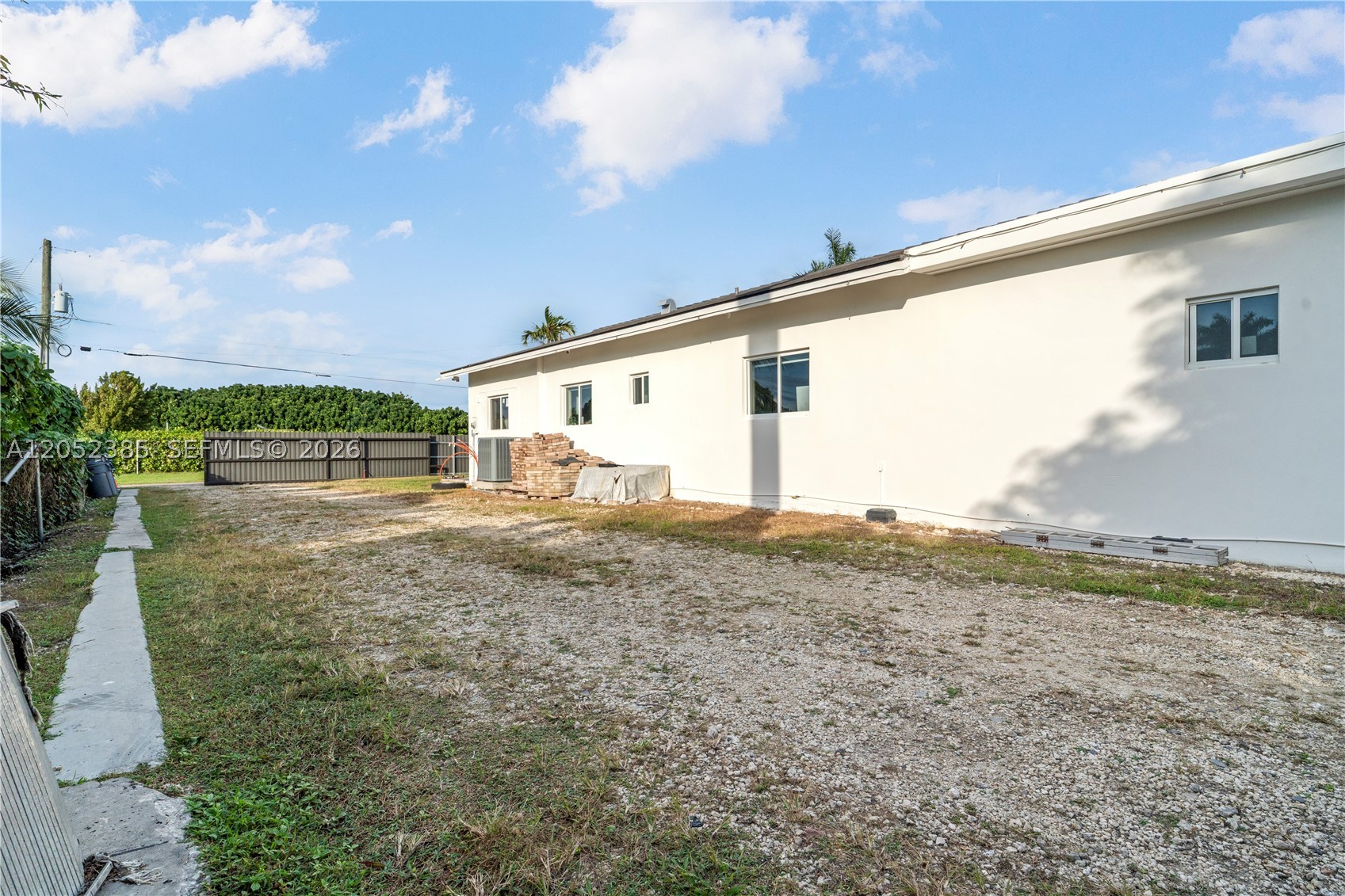 ACRES ESTATES - Residential
