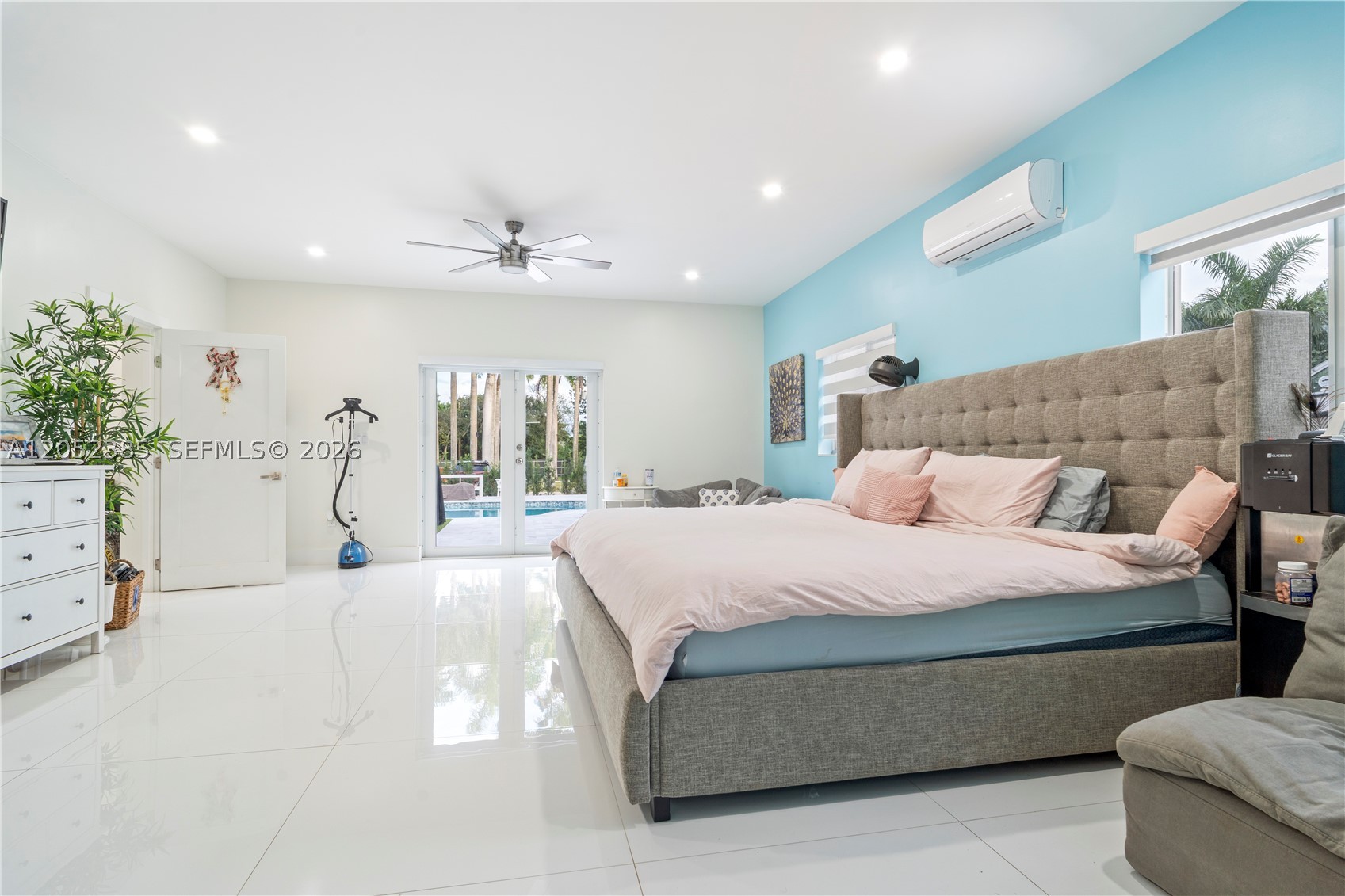 ACRES ESTATES - Residential