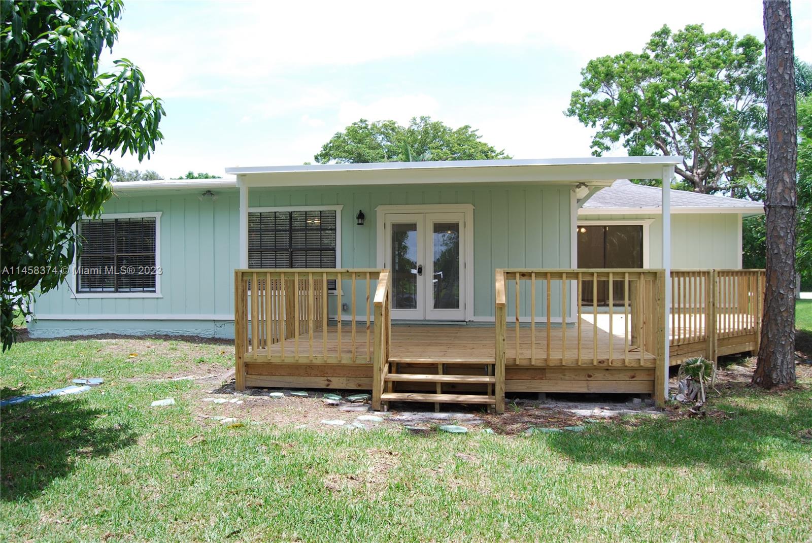 POINCIANA GARDENS SECTION - Residential