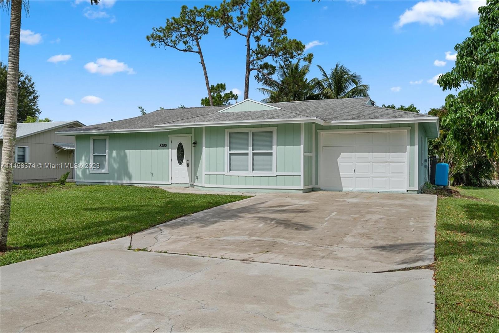 Beautifully Renovated 4 Bedroom 2 Bath Lakefront Home in the Heart of Hobe Sound. Updated Kitchen with NEW Stainless Steel Appliances. Both Bathrooms Feature NEW Shower Tile, Vanities, Toilets and Mirrors. NEW Flooring and Baseboard Throughout. NEW Fans and Fixtures Throughout. NEW Interior Doors Throughout. Freshly Painted Interior and Exterior. Updated Water System with NEW Pump. NEW Deck which is Perfect for Entertaining. No HOA or Restrictions. Located Just Minutes from the Beach!! Schedule a Showing Today!!