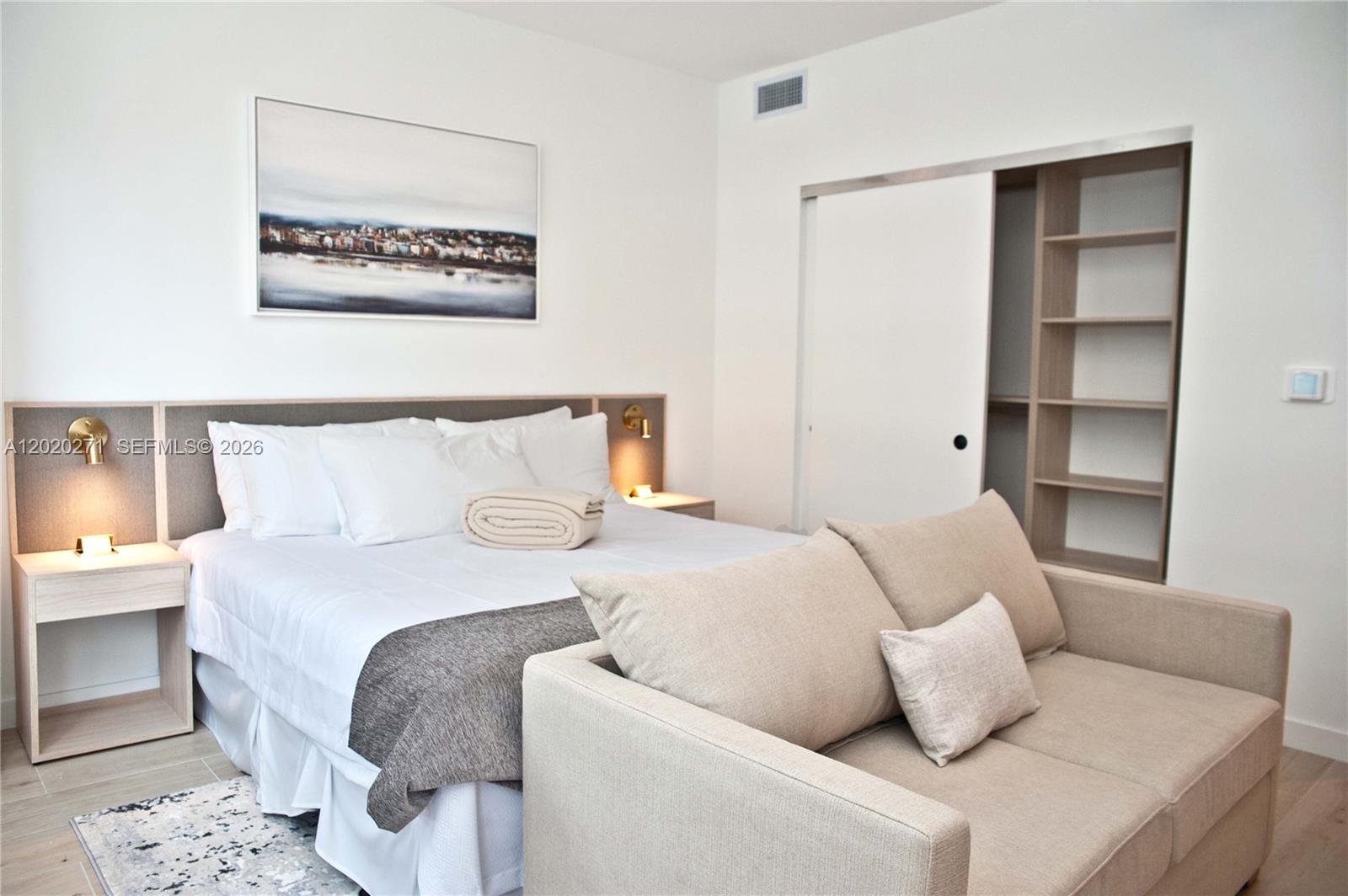 District 225 - Residential Lease