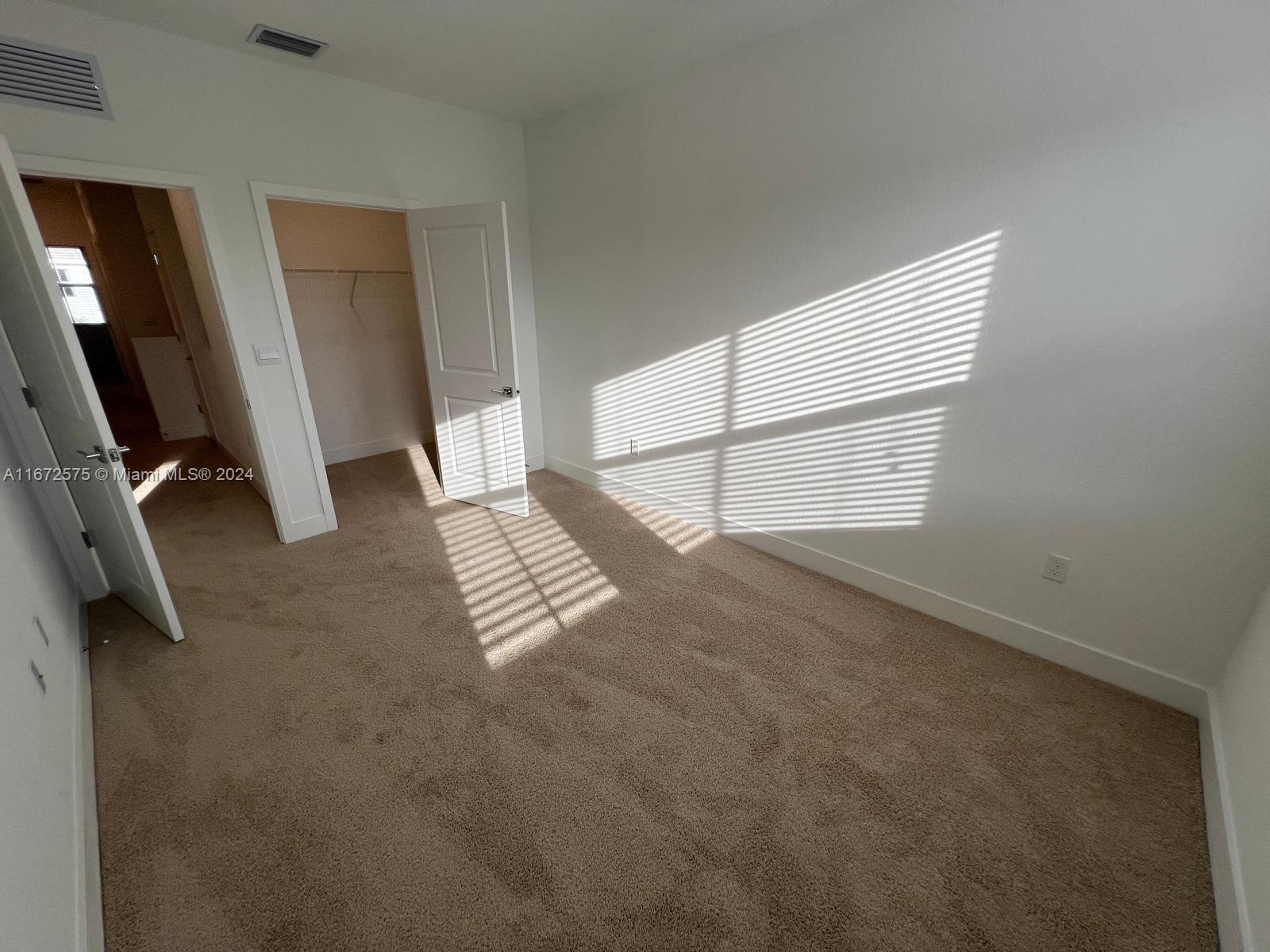 MERRICK SQUARE - Residential Lease
