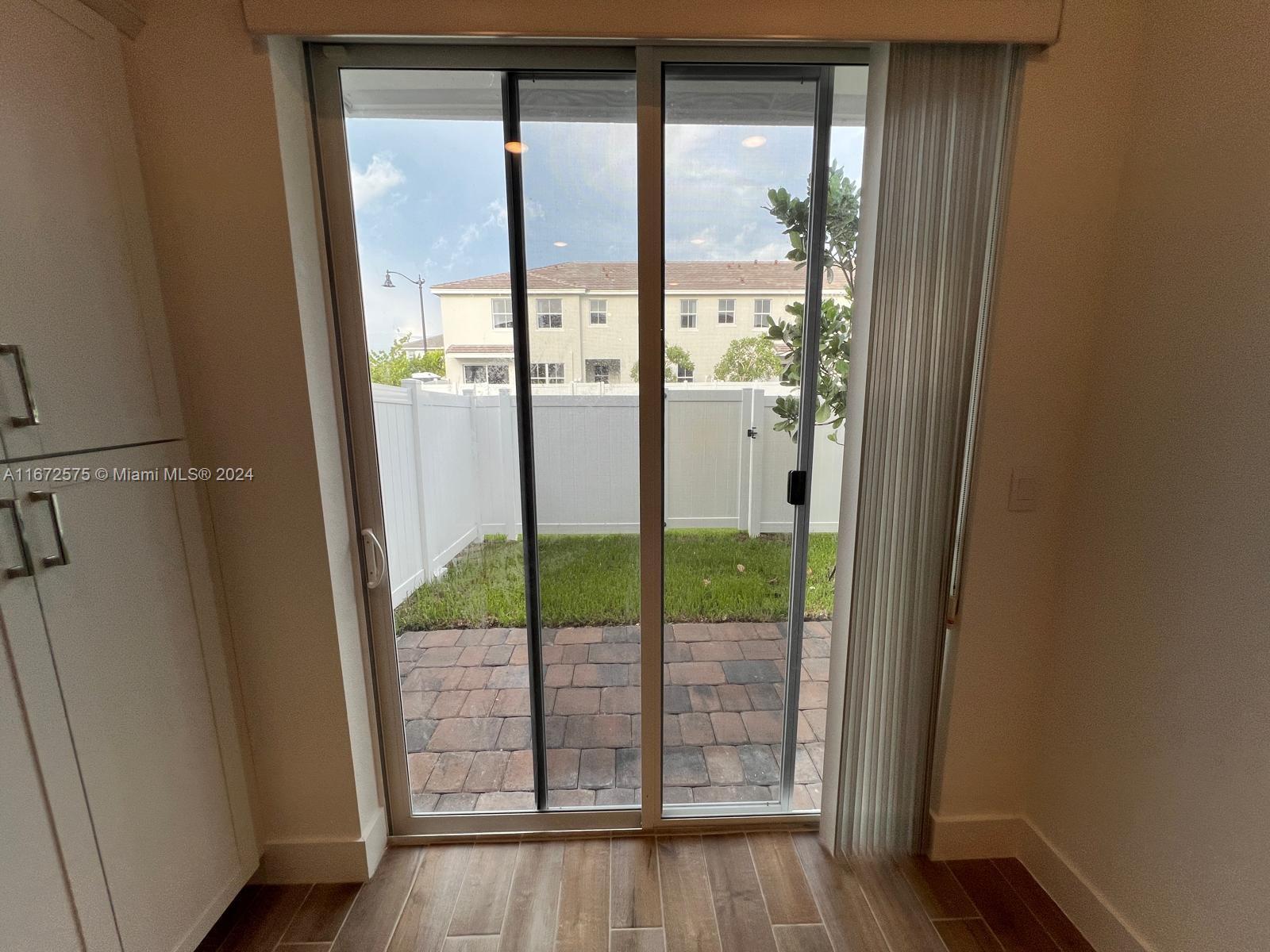 MERRICK SQUARE - Residential Lease