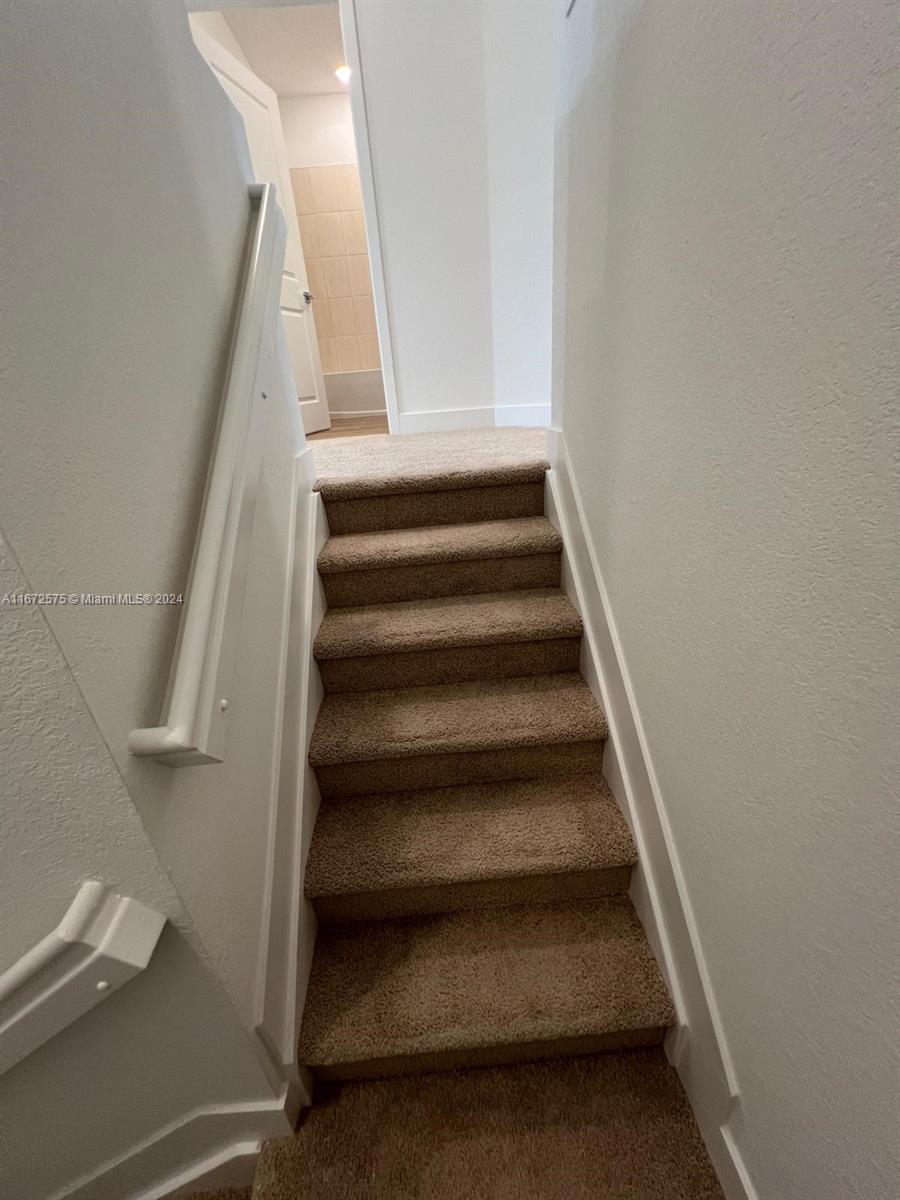 MERRICK SQUARE - Residential Lease