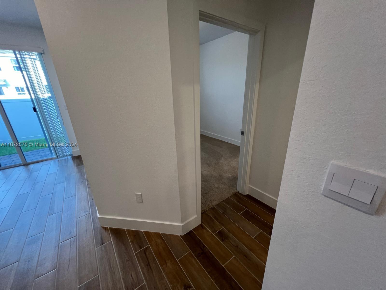MERRICK SQUARE - Residential Lease