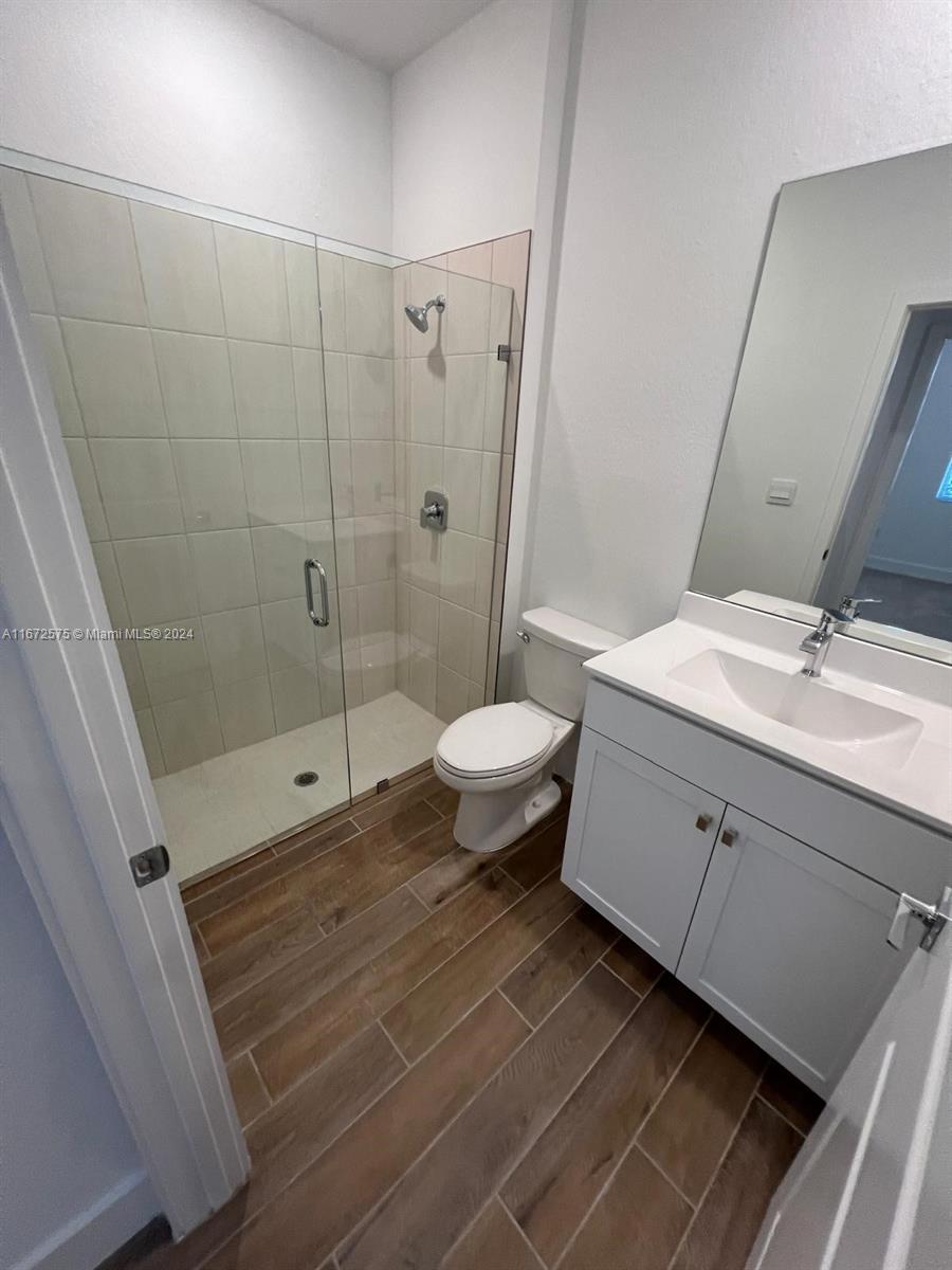 MERRICK SQUARE - Residential Lease