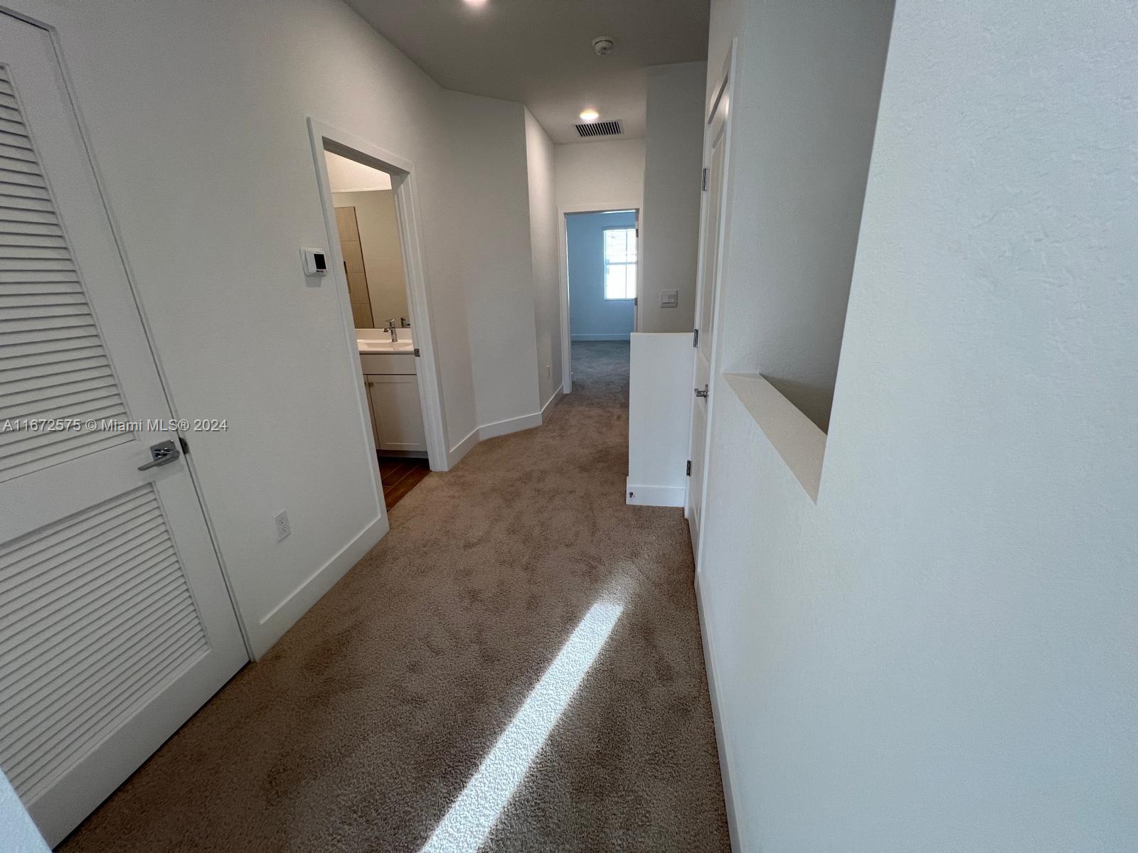 MERRICK SQUARE - Residential Lease