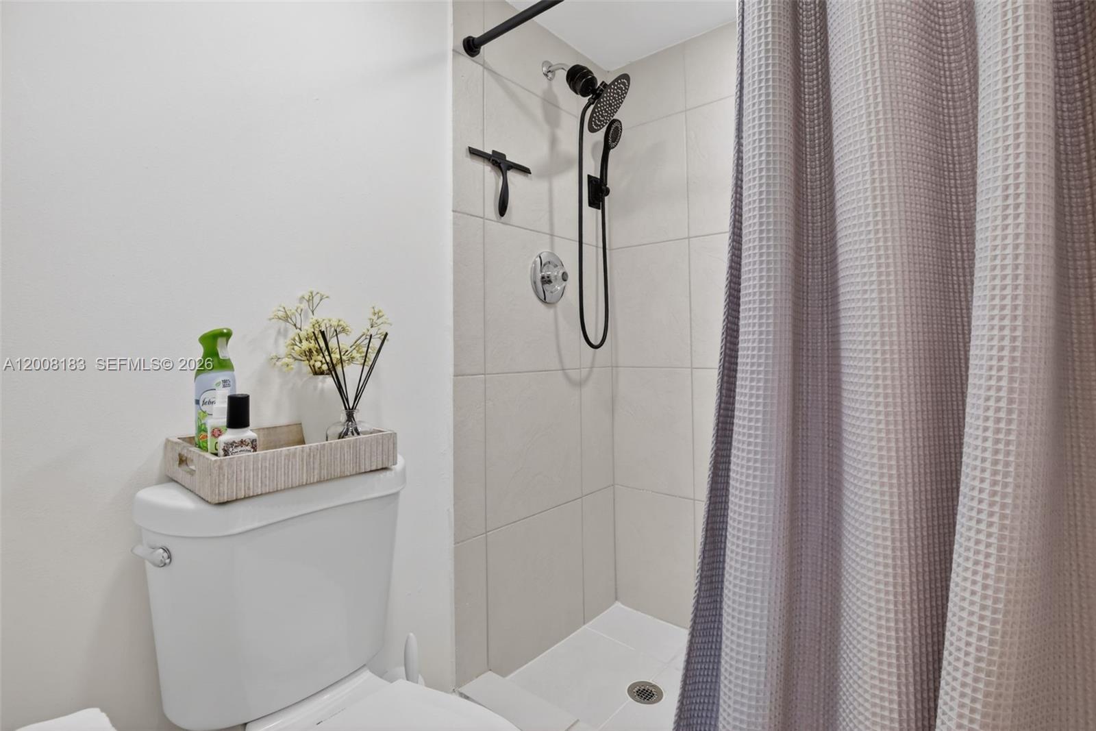 AVENTURA ELDORADO CONDO - Residential