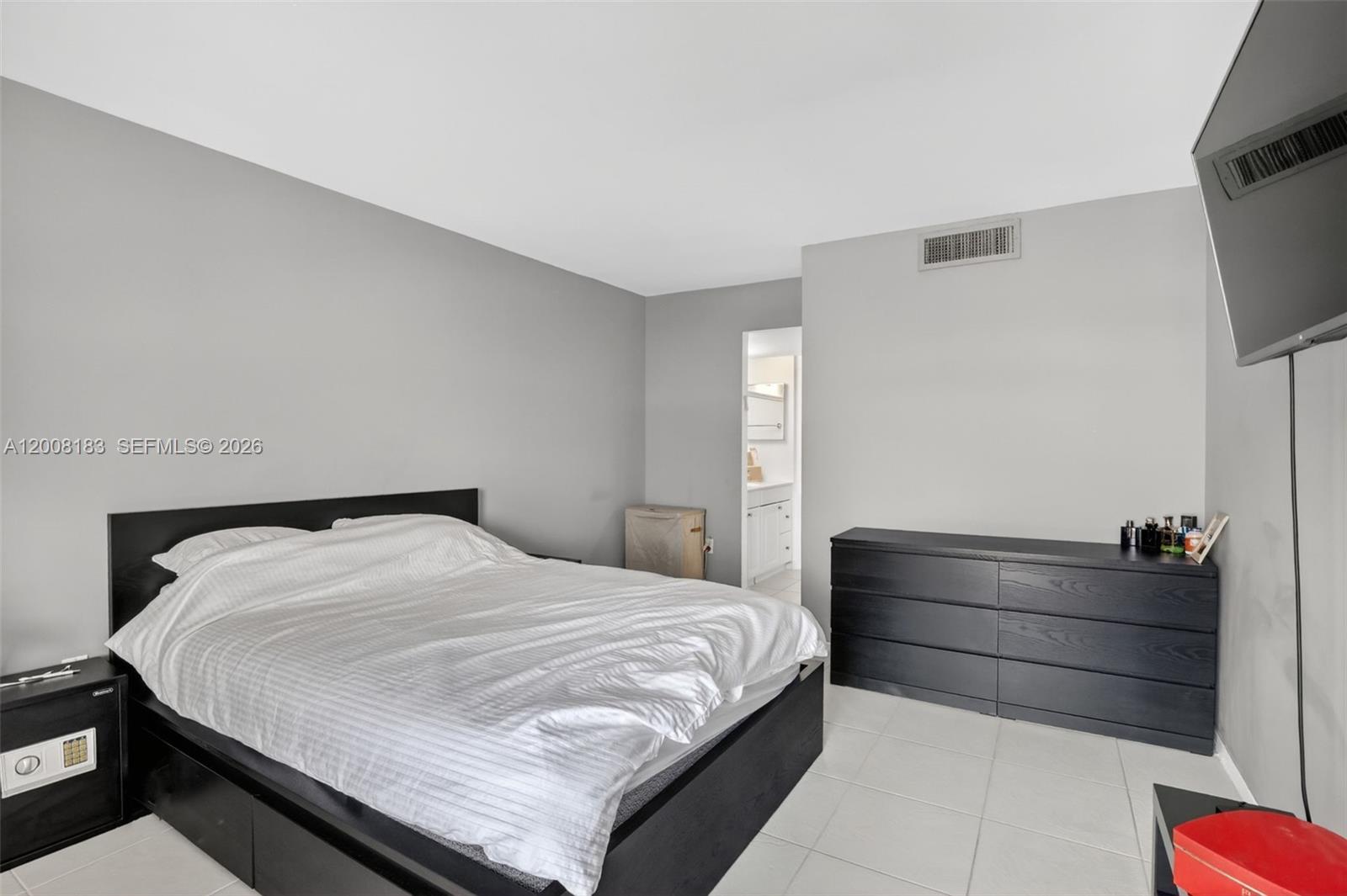 AVENTURA ELDORADO CONDO - Residential