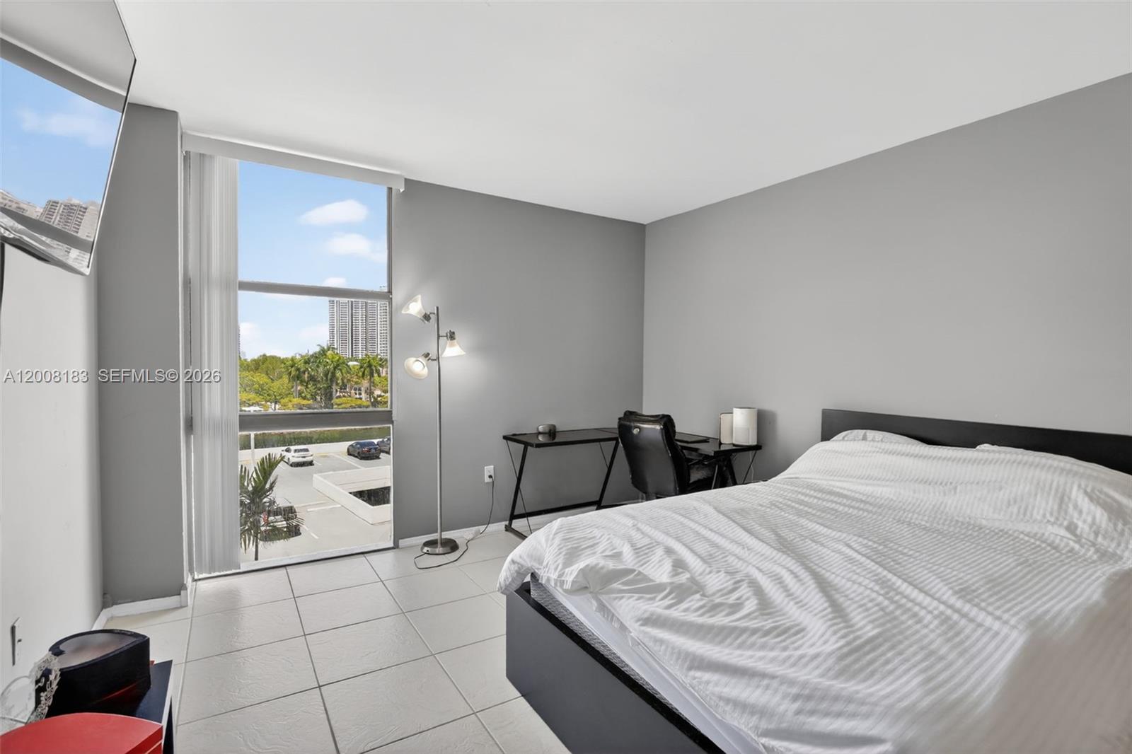 AVENTURA ELDORADO CONDO - Residential