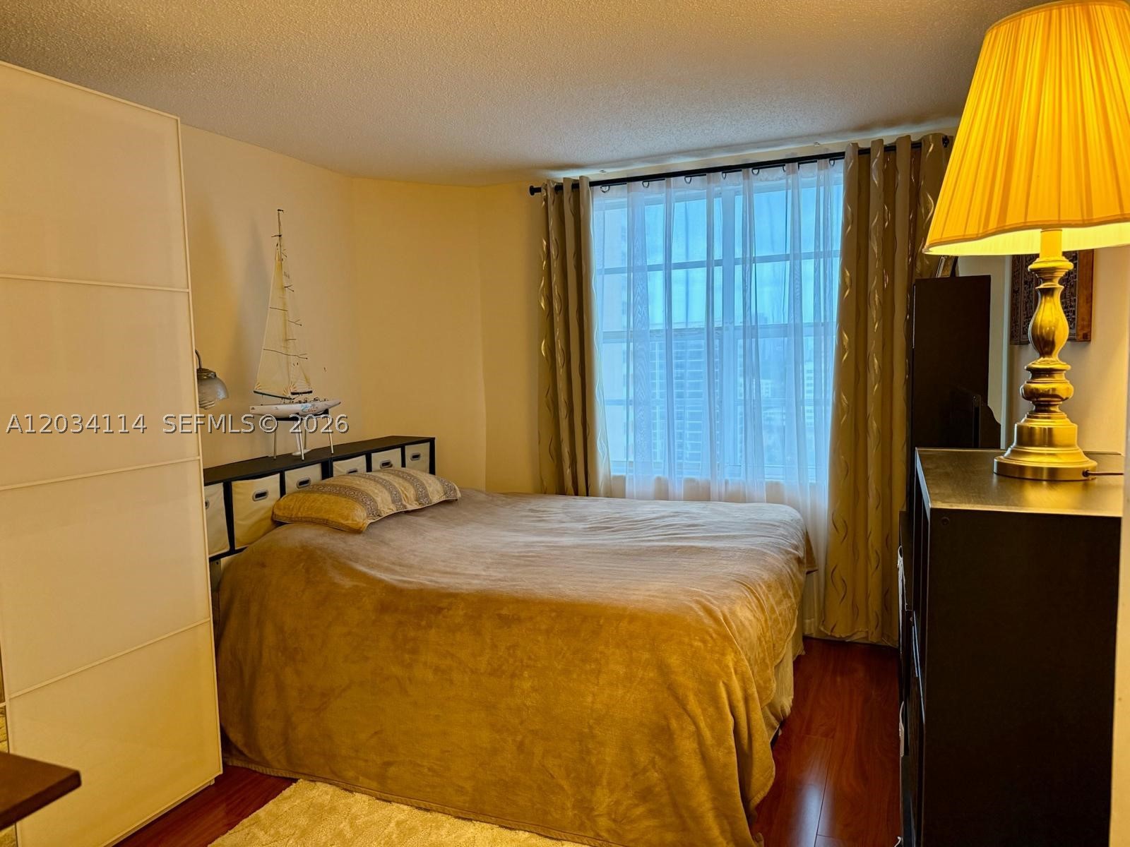 HEMISPHERES CONDO - Residential
