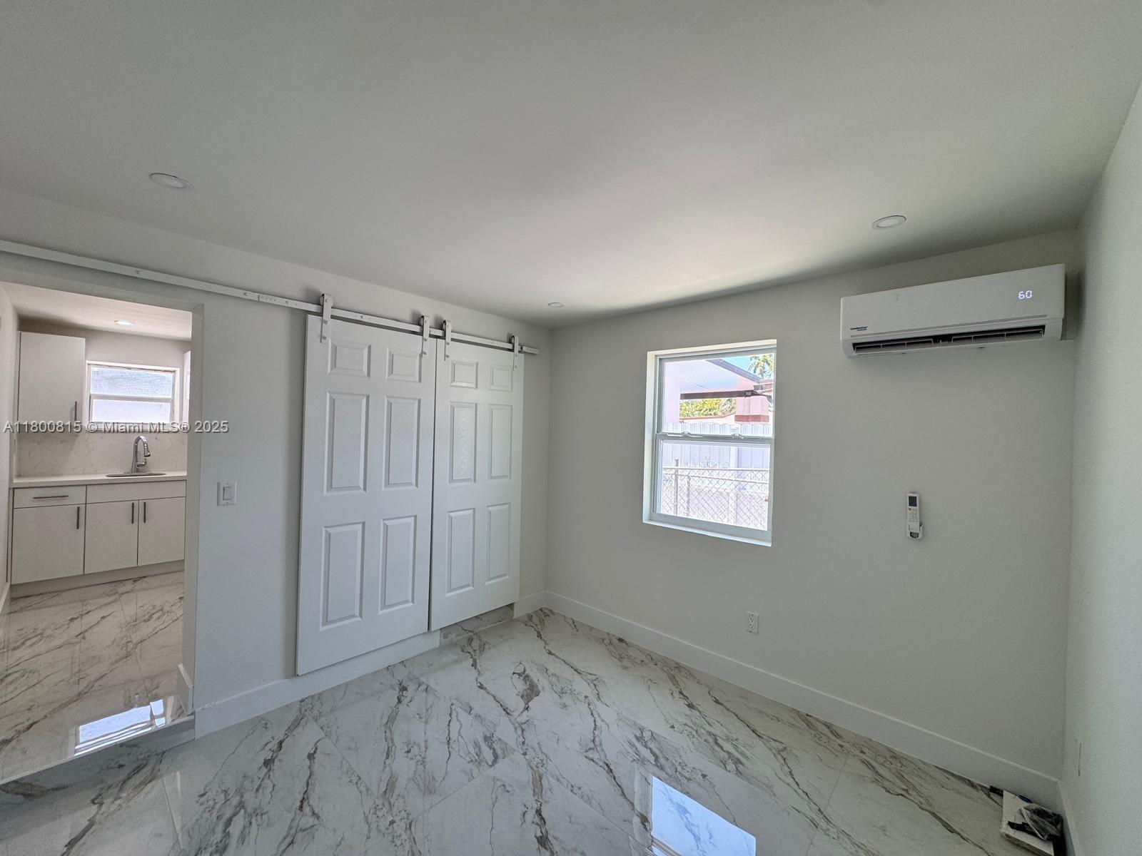 WESTWOOD LAKE 3RD ADDN - Residential Lease