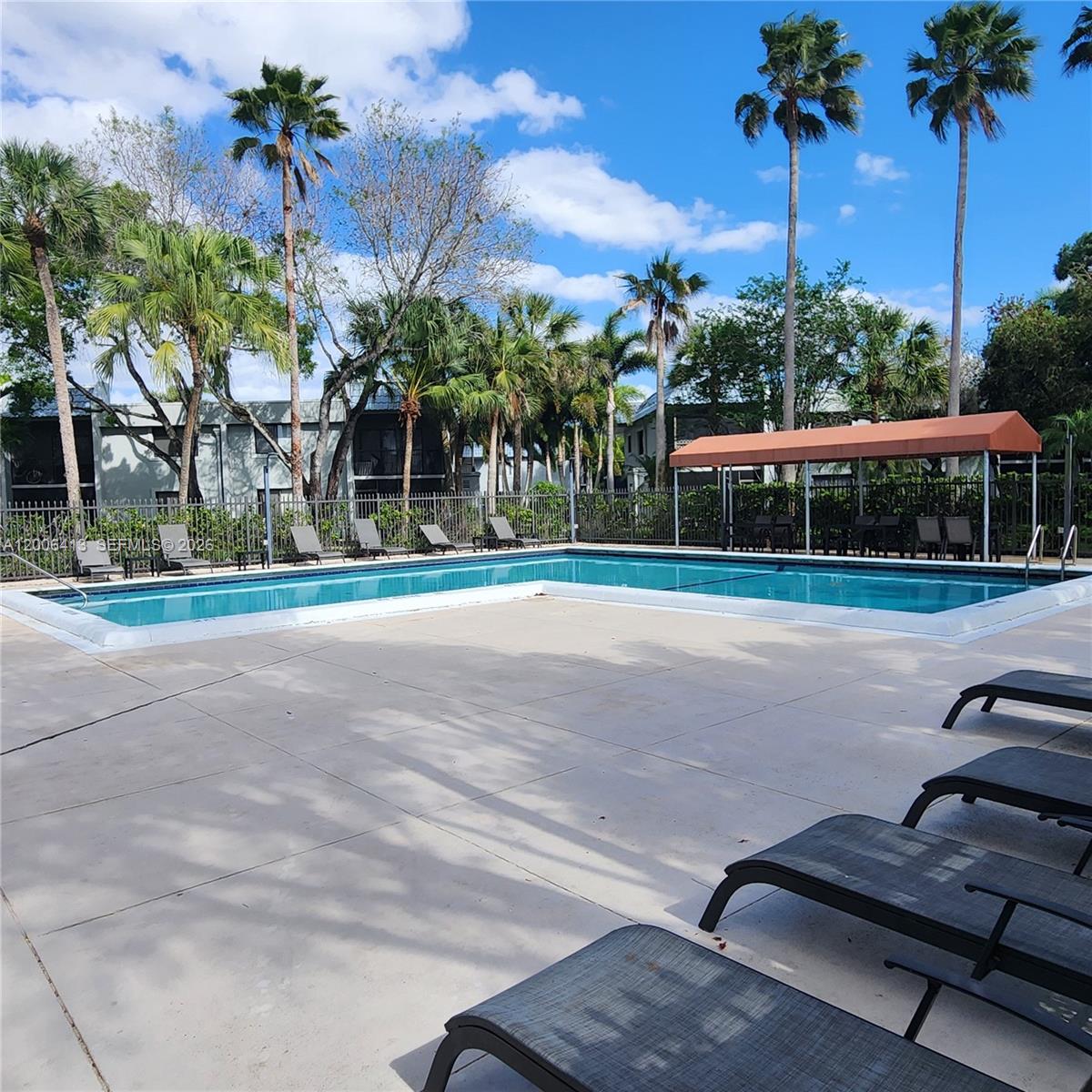 GARDENS AT BONAVENTURE 14 - Residential