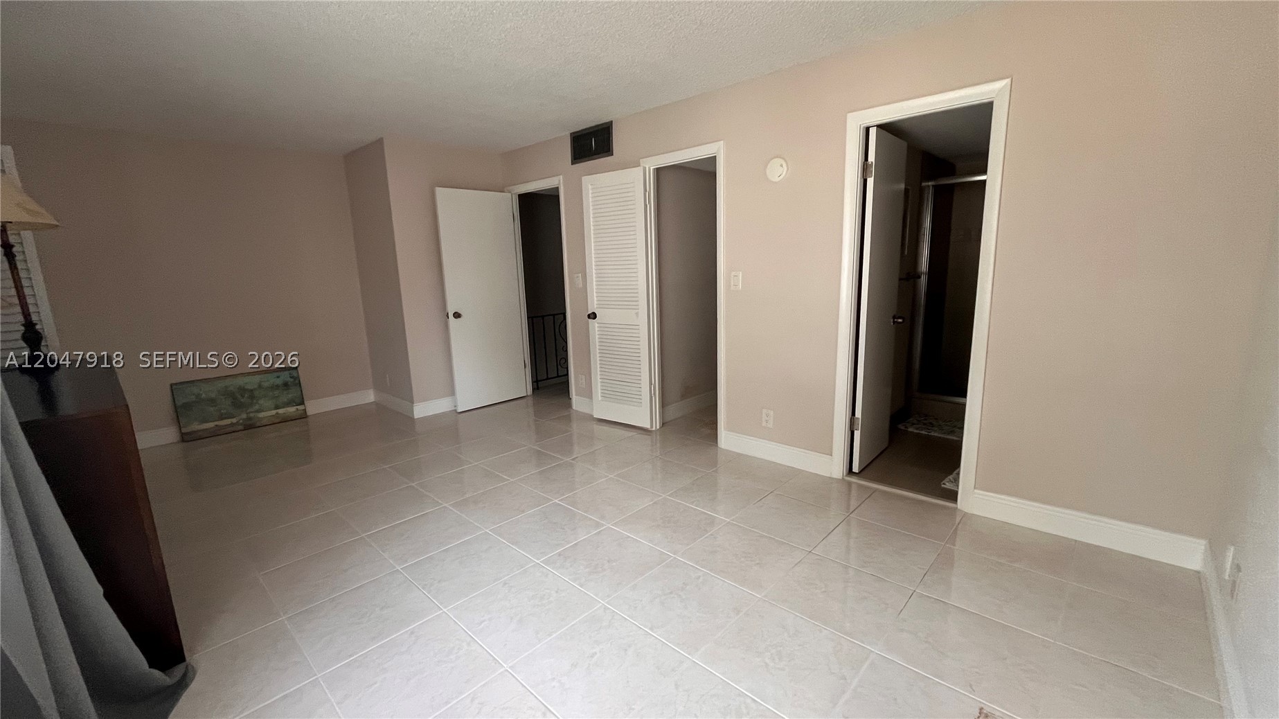 TOWNHOUSES OF VENETIAN PA - Residential Lease