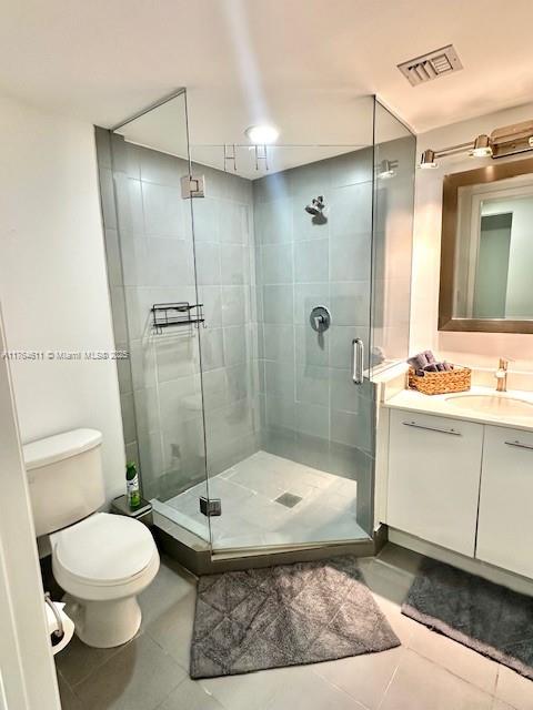 MINT CONDO - Residential