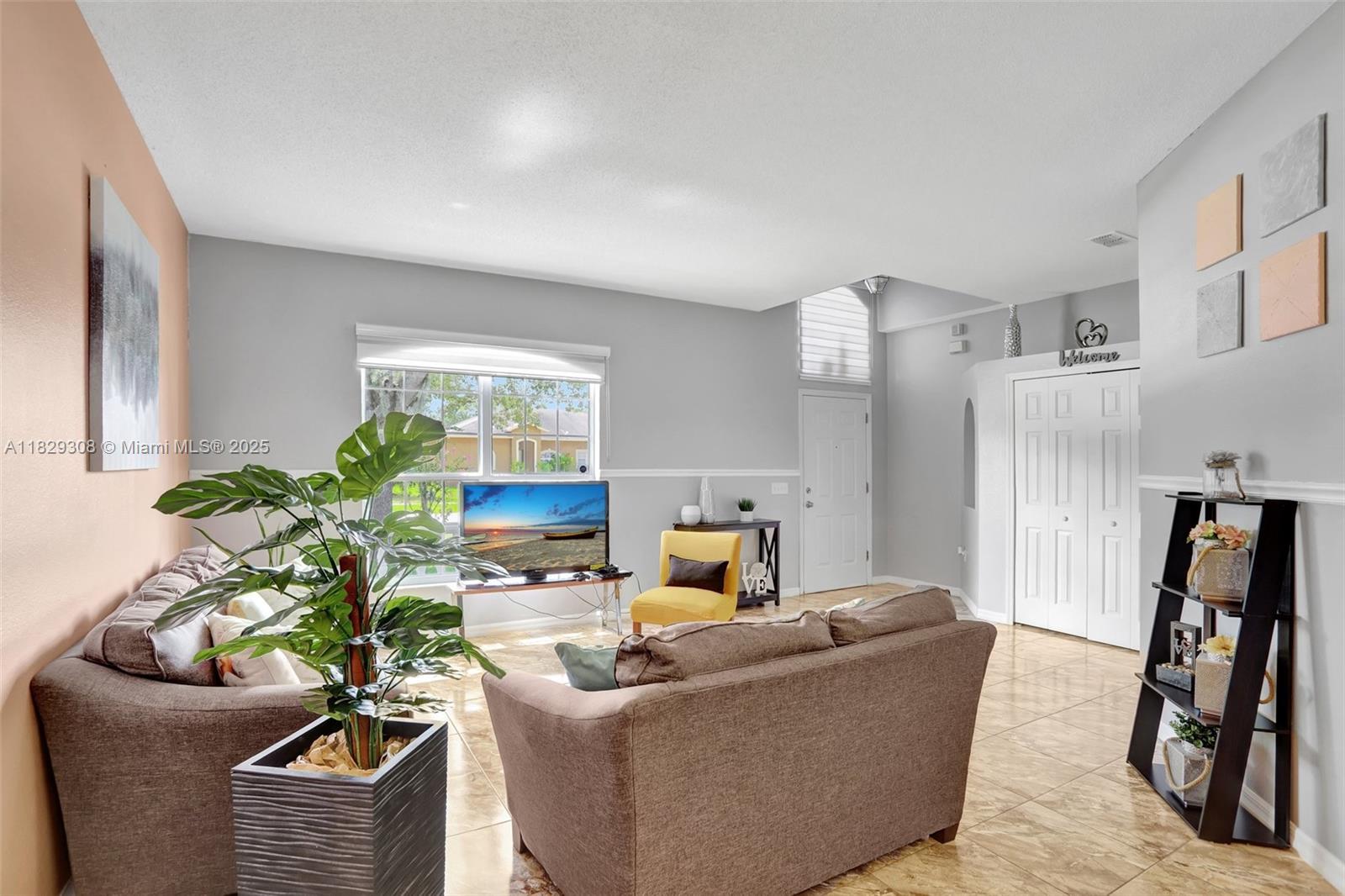 TAMARIND PARKE AT CYPRESS - Residential