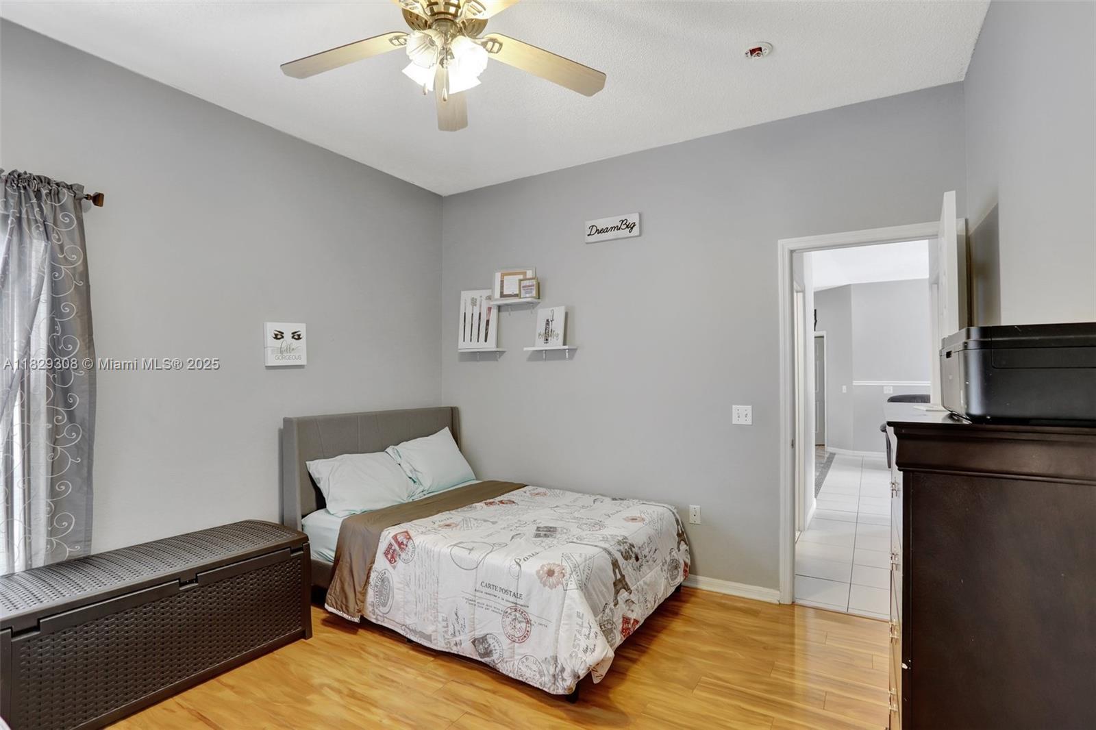 TAMARIND PARKE AT CYPRESS - Residential
