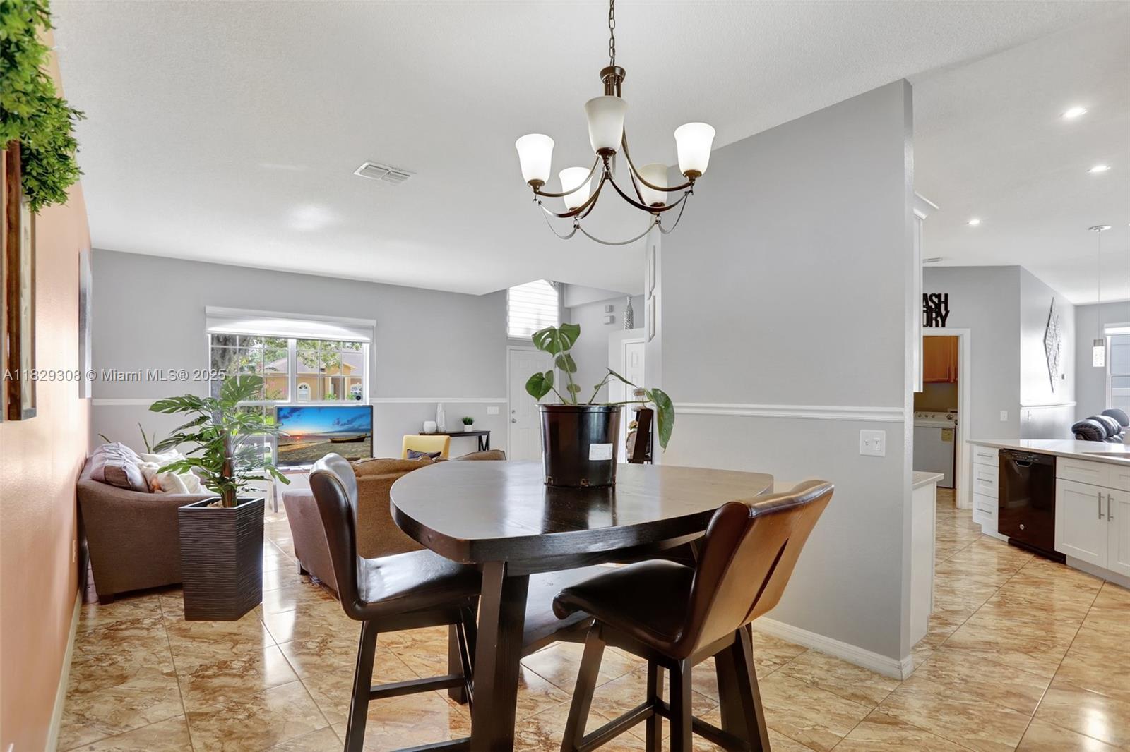 TAMARIND PARKE AT CYPRESS - Residential