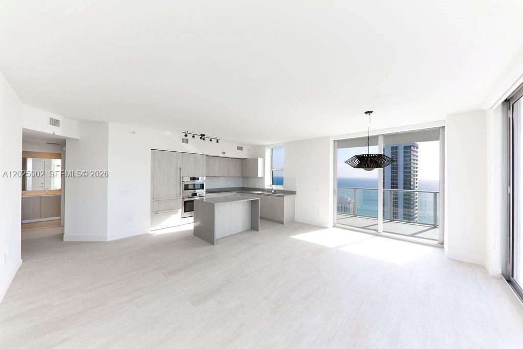 4010 SOUTH OCEAN CONDO - Residential Lease
