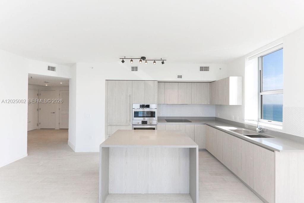 4010 SOUTH OCEAN CONDO - Residential Lease