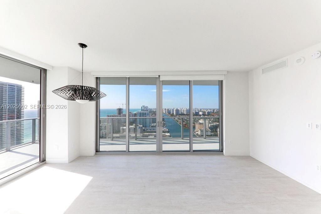 4010 SOUTH OCEAN CONDO - Residential Lease