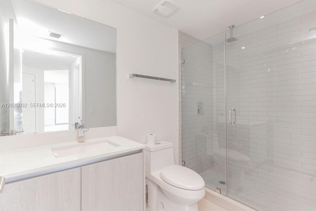 4010 SOUTH OCEAN CONDO - Residential Lease