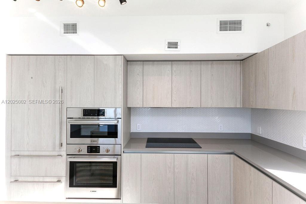 4010 SOUTH OCEAN CONDO - Residential Lease