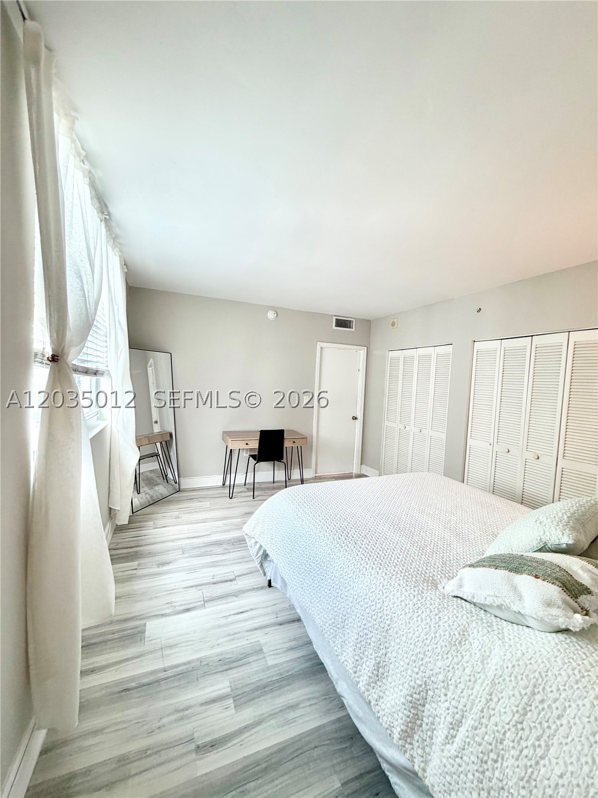 TREASURES ON THE BAY II C - Residential Lease