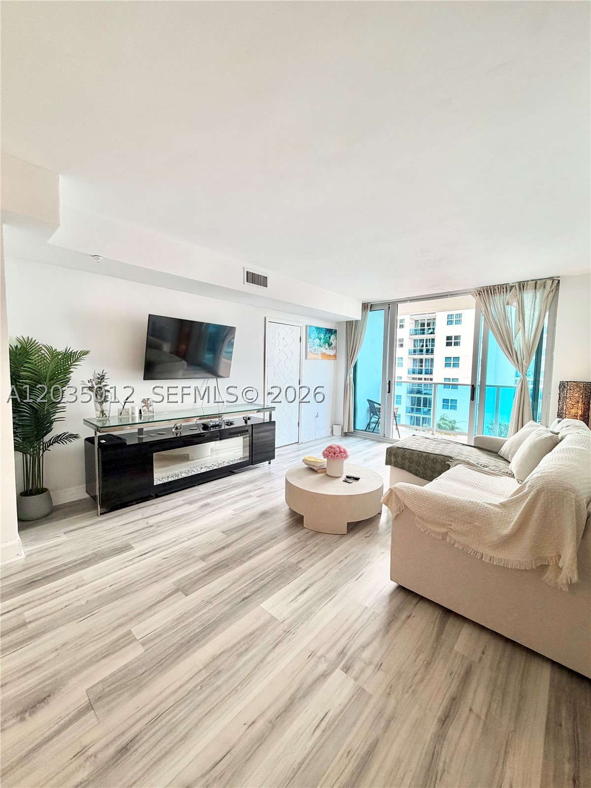 TREASURES ON THE BAY II C - Residential Lease