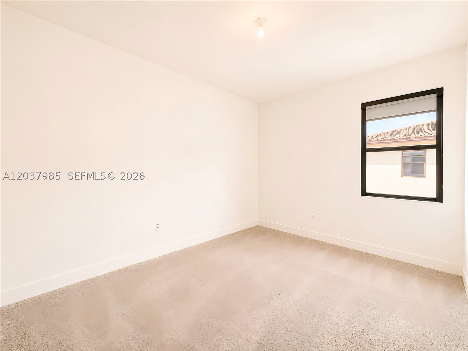 DOWNTOWN DORAL SOUTH PHAS - Residential Lease