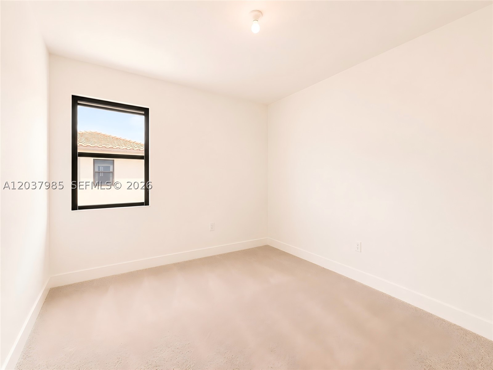 DOWNTOWN DORAL SOUTH PHAS - Residential Lease