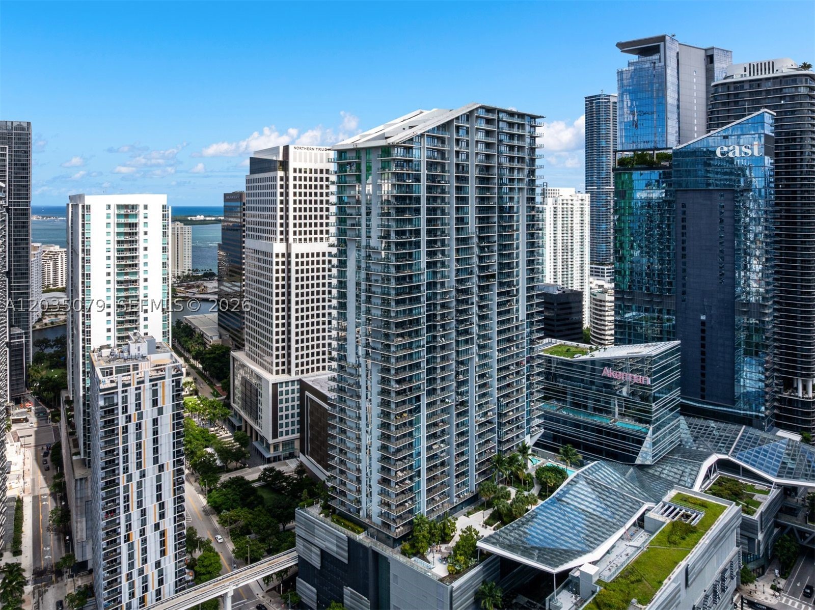 REACH CONDO - Residential