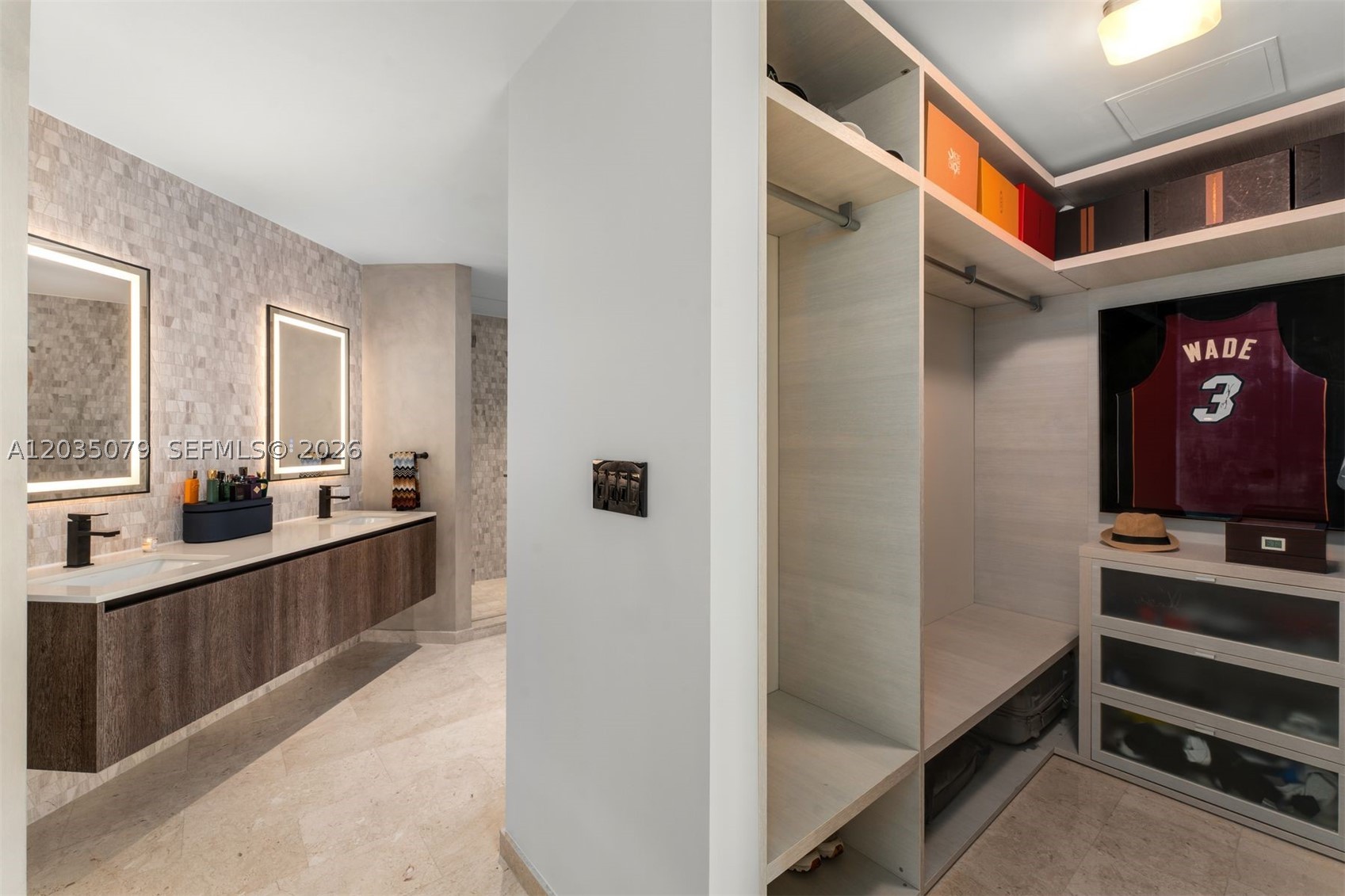 REACH CONDO - Residential