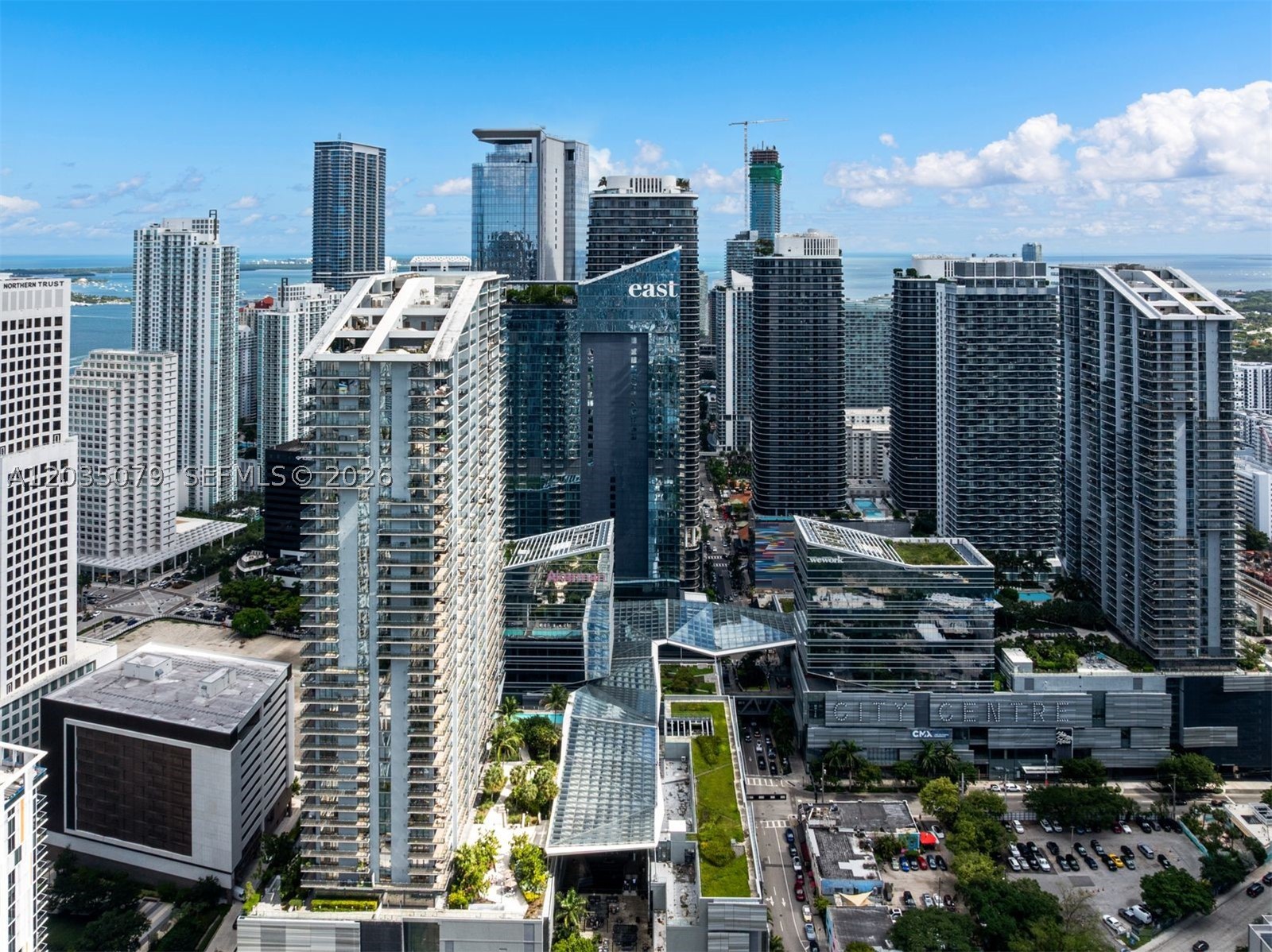 REACH CONDO - Residential