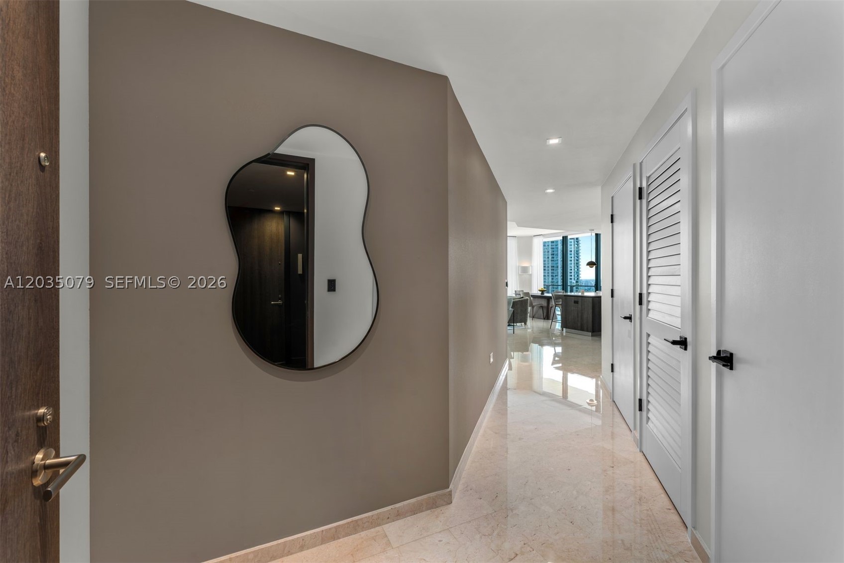 REACH CONDO - Residential