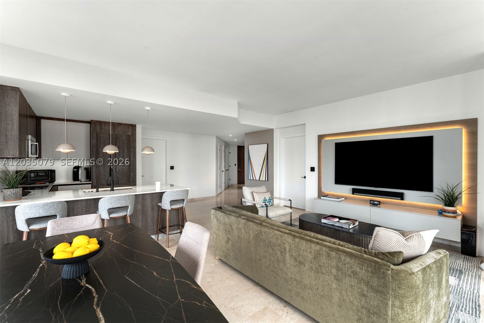 REACH CONDO - Residential