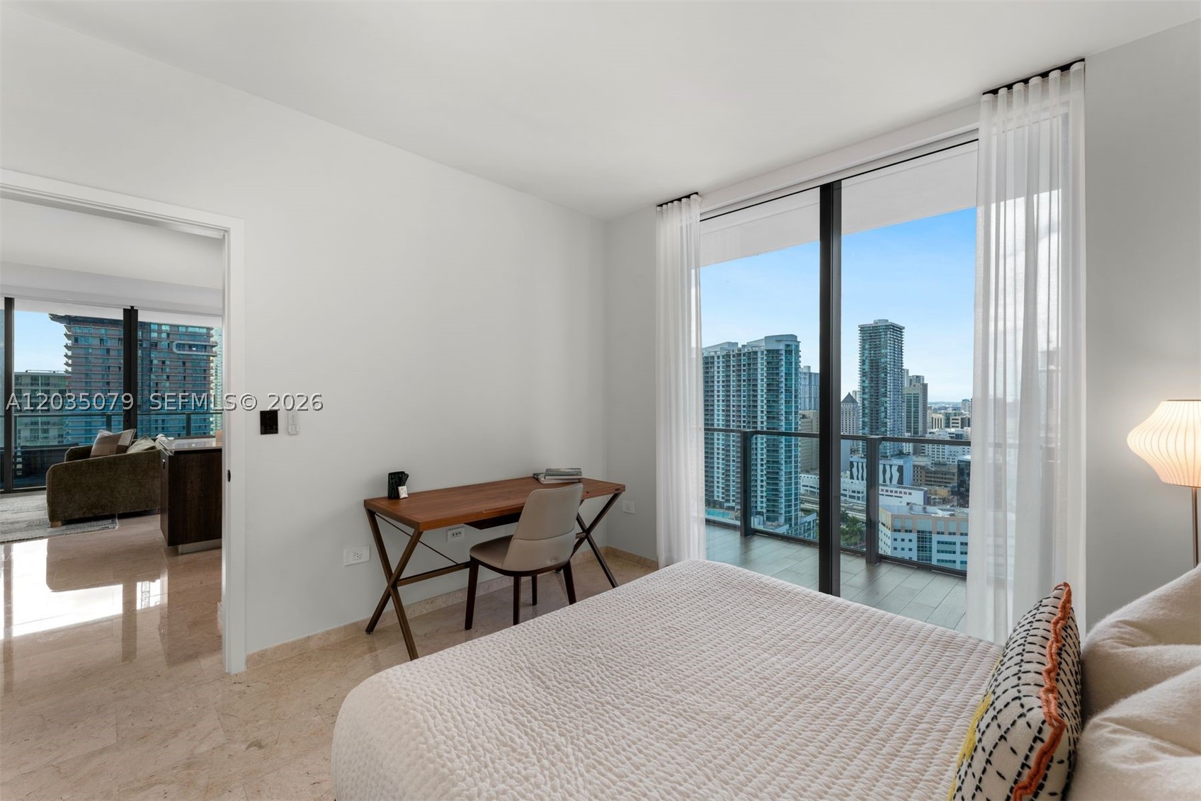 REACH CONDO - Residential