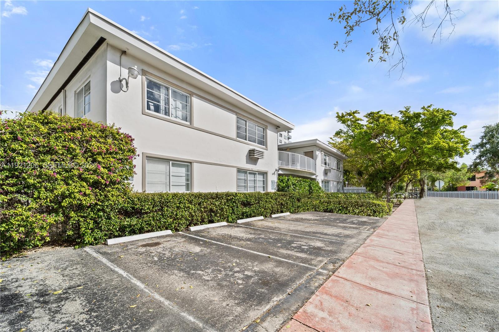 OCEANSIDE SEC ISLE OF NOR - Residential Lease