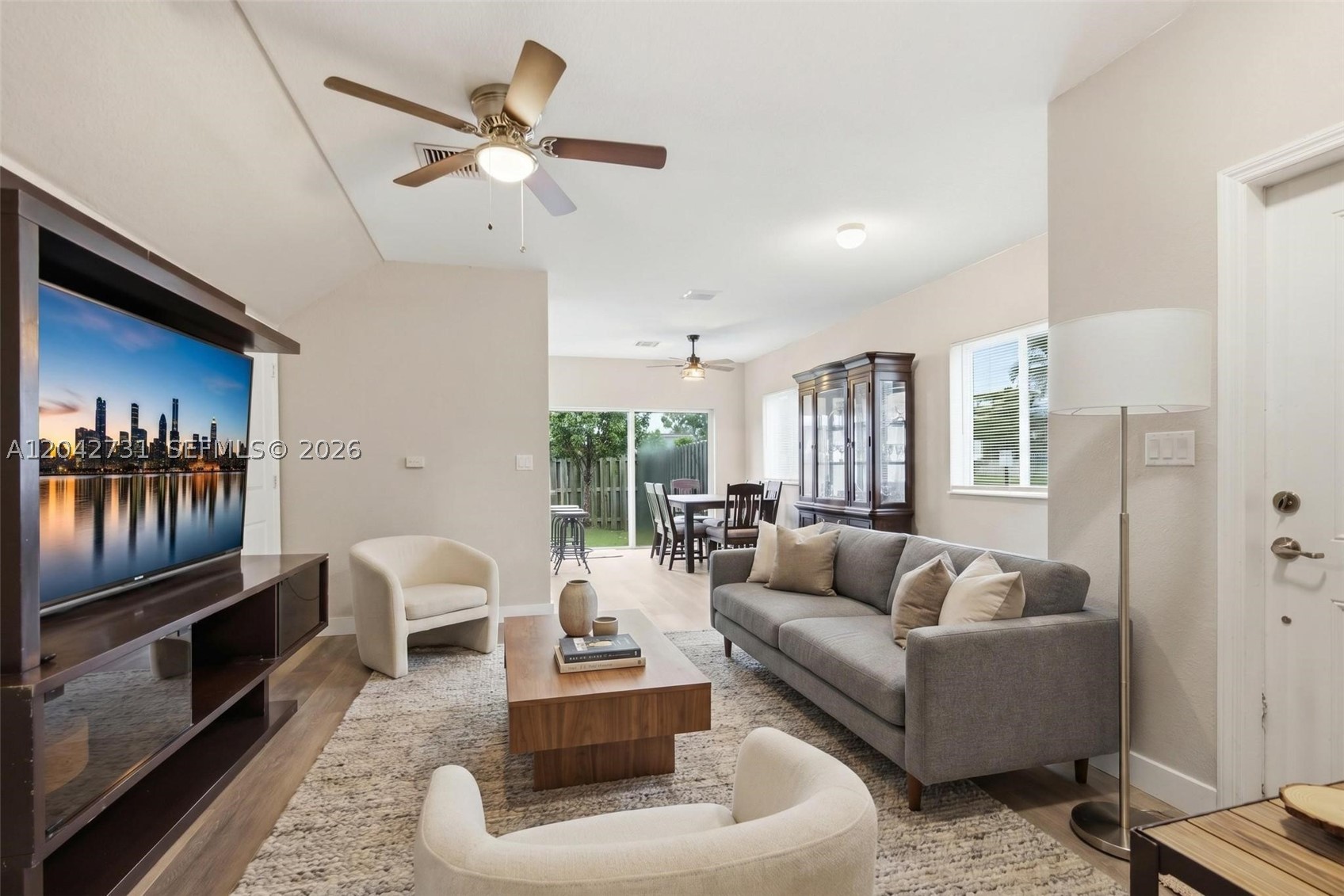 FOREST PARK VILLAS - Residential