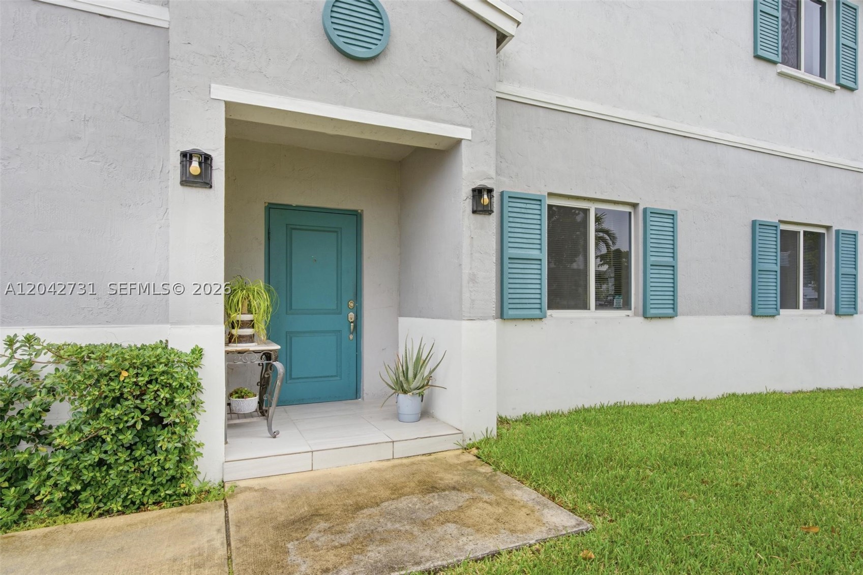 FOREST PARK VILLAS - Residential