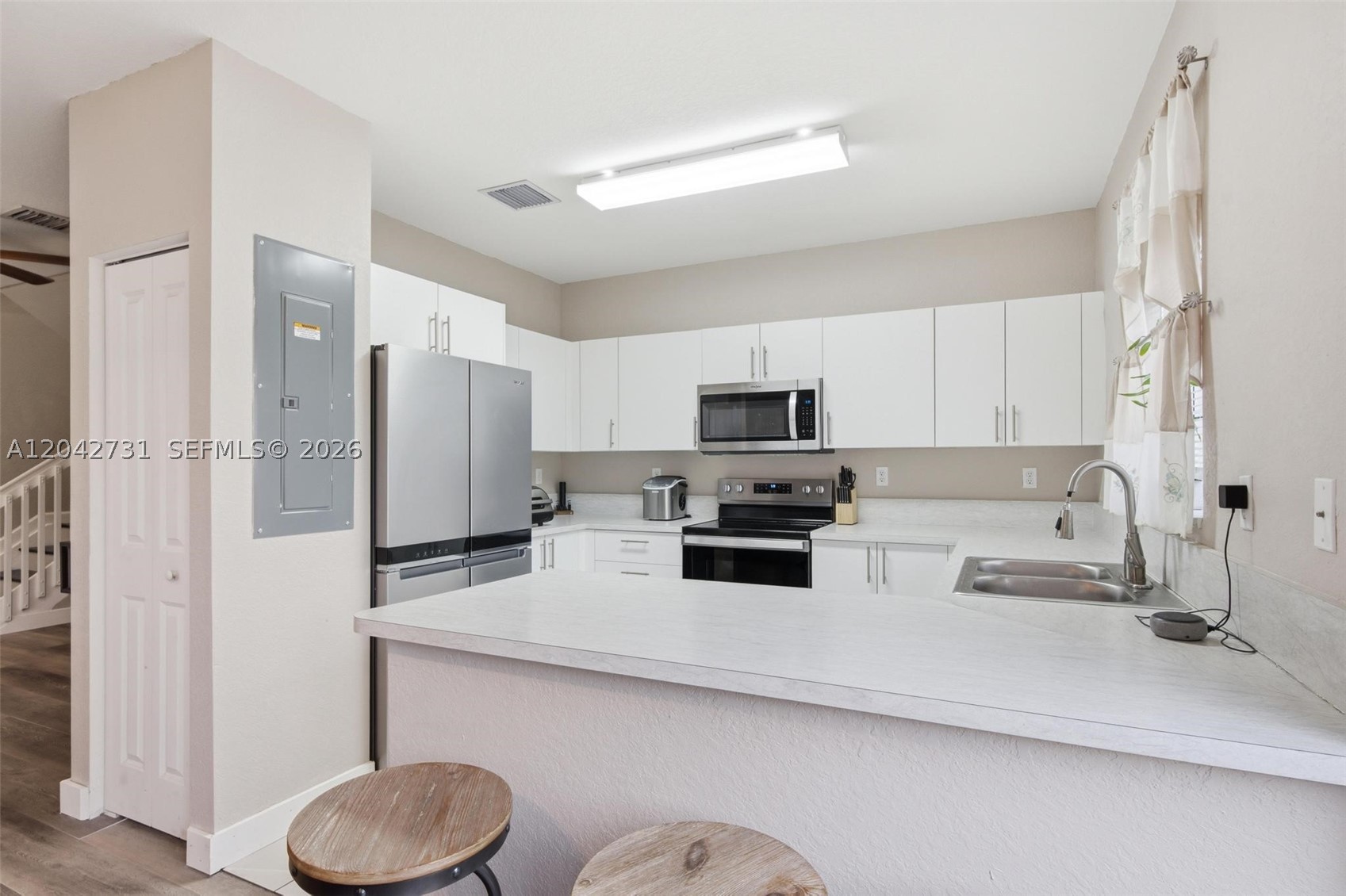FOREST PARK VILLAS - Residential