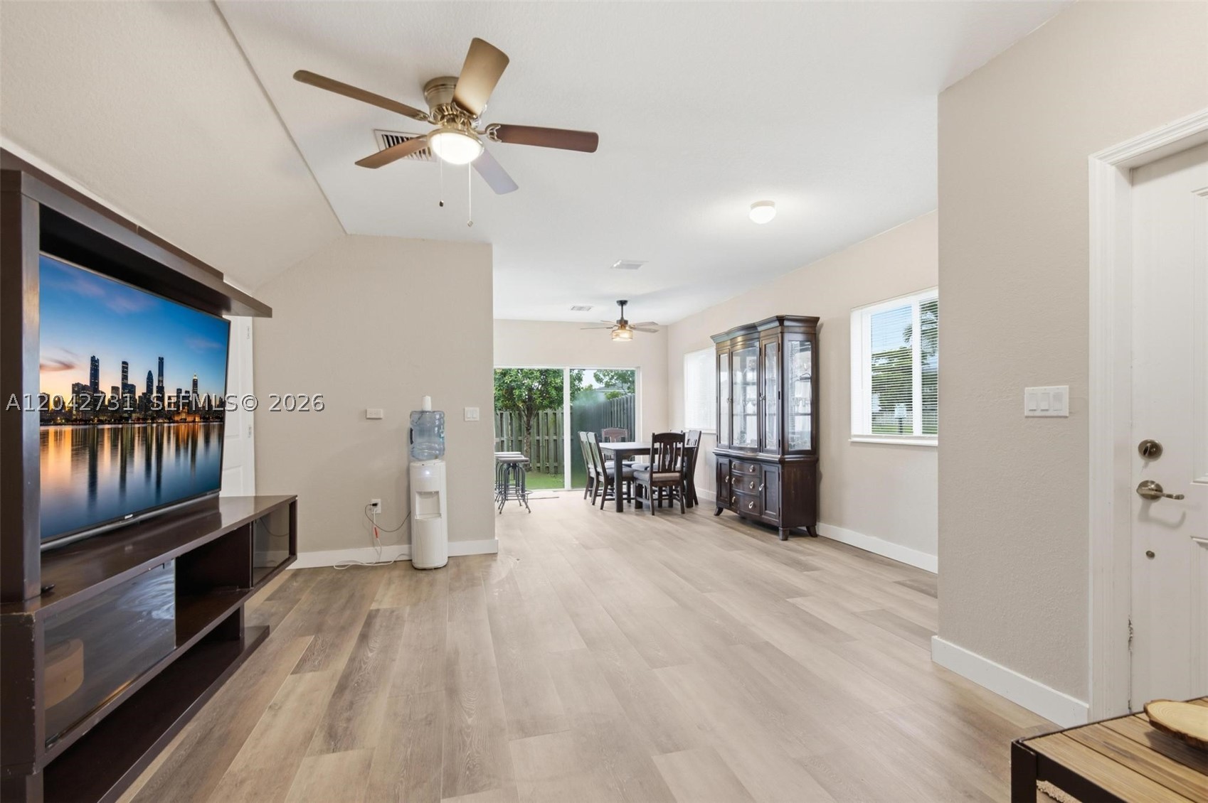 FOREST PARK VILLAS - Residential