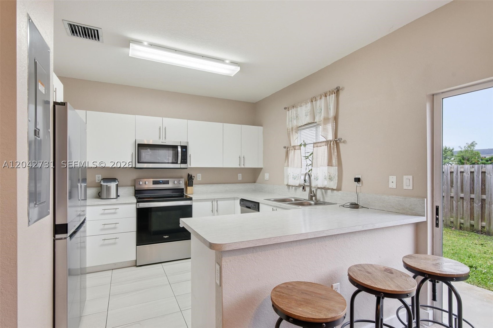 FOREST PARK VILLAS - Residential